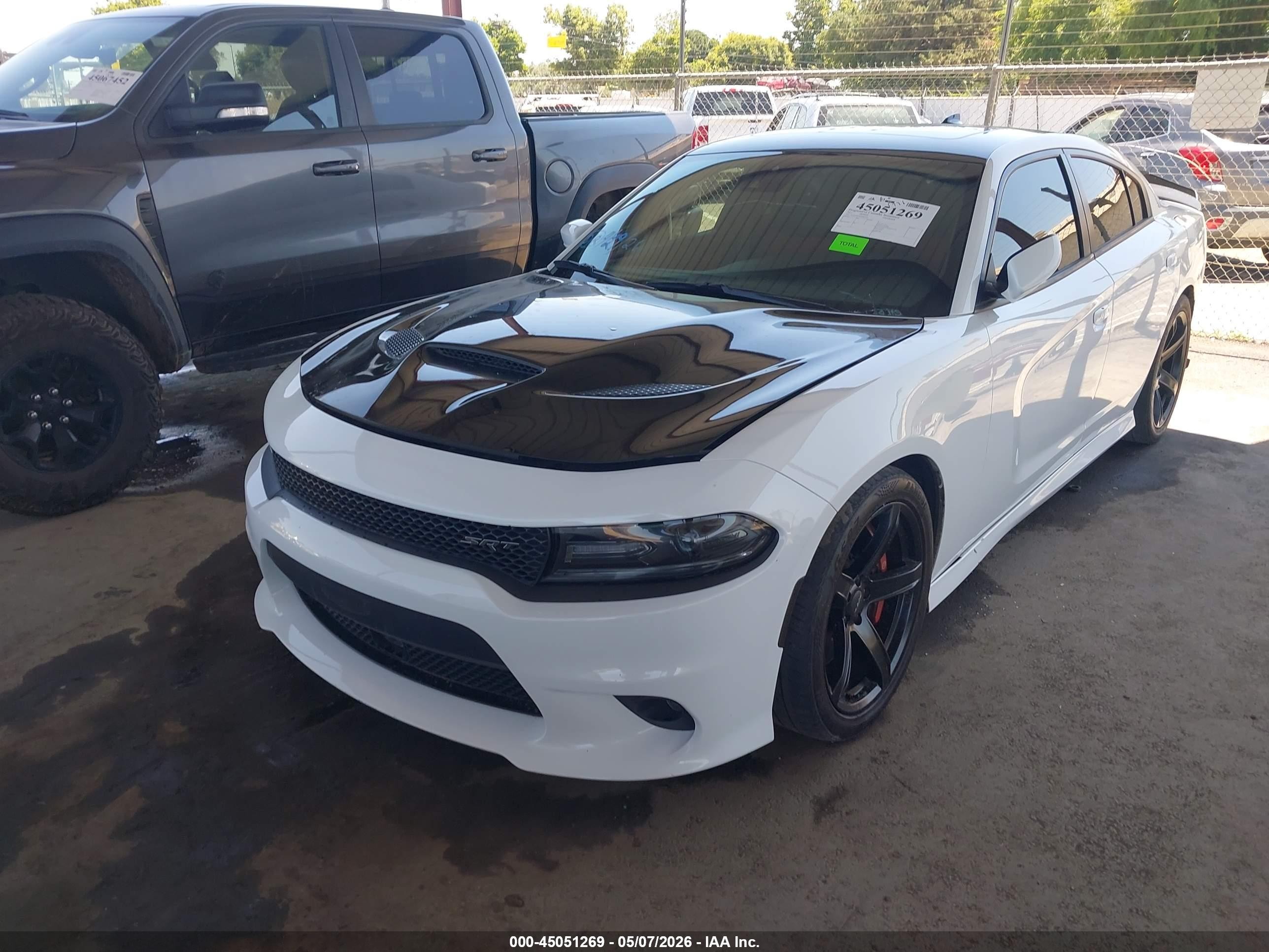 2015 Dodge Charger Srt 392 Белый vin: 2C3CDXEJXFH864932