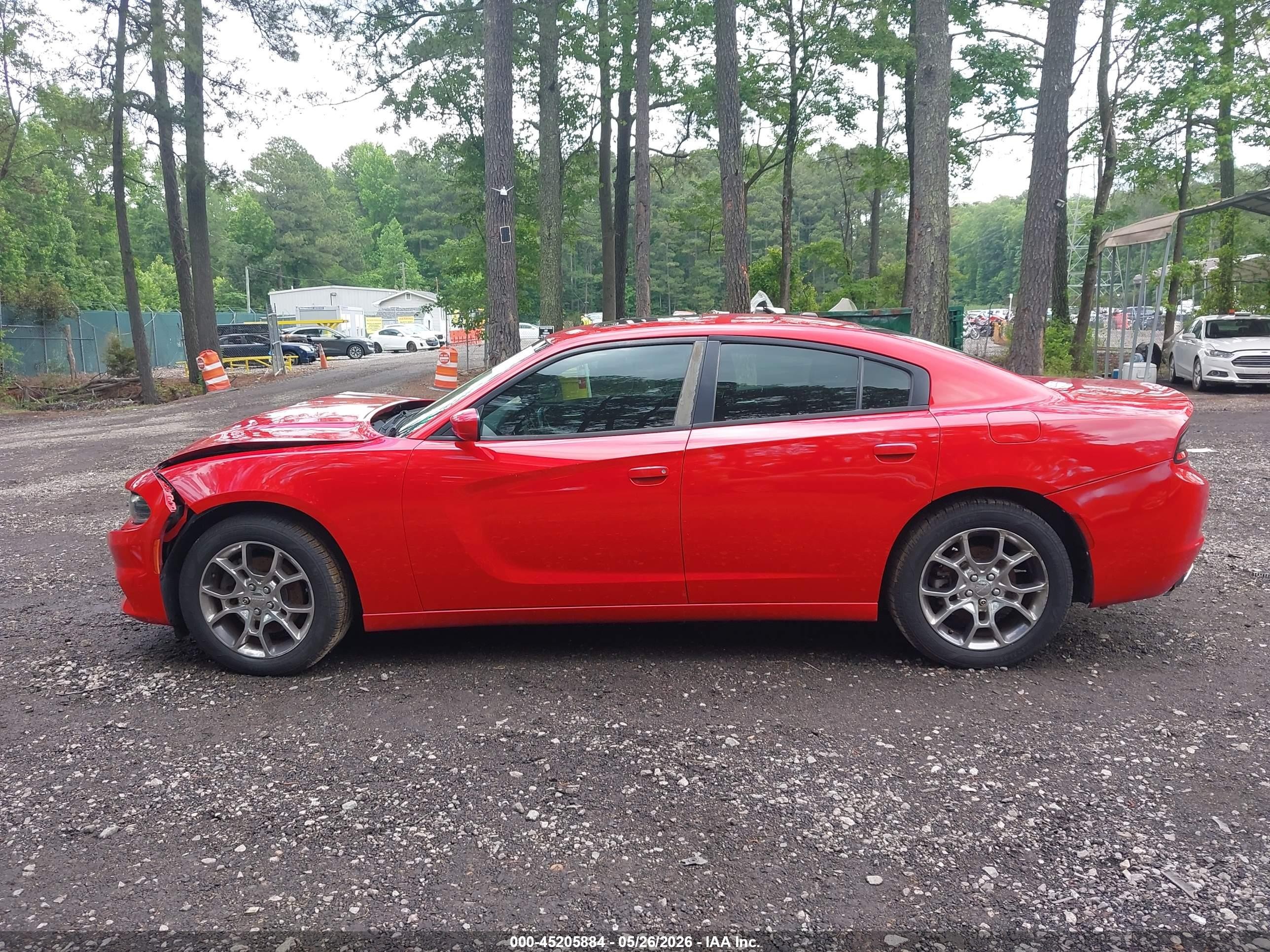 2015 Dodge Charger Se Красный vin: 2C3CDXFG3FH828258