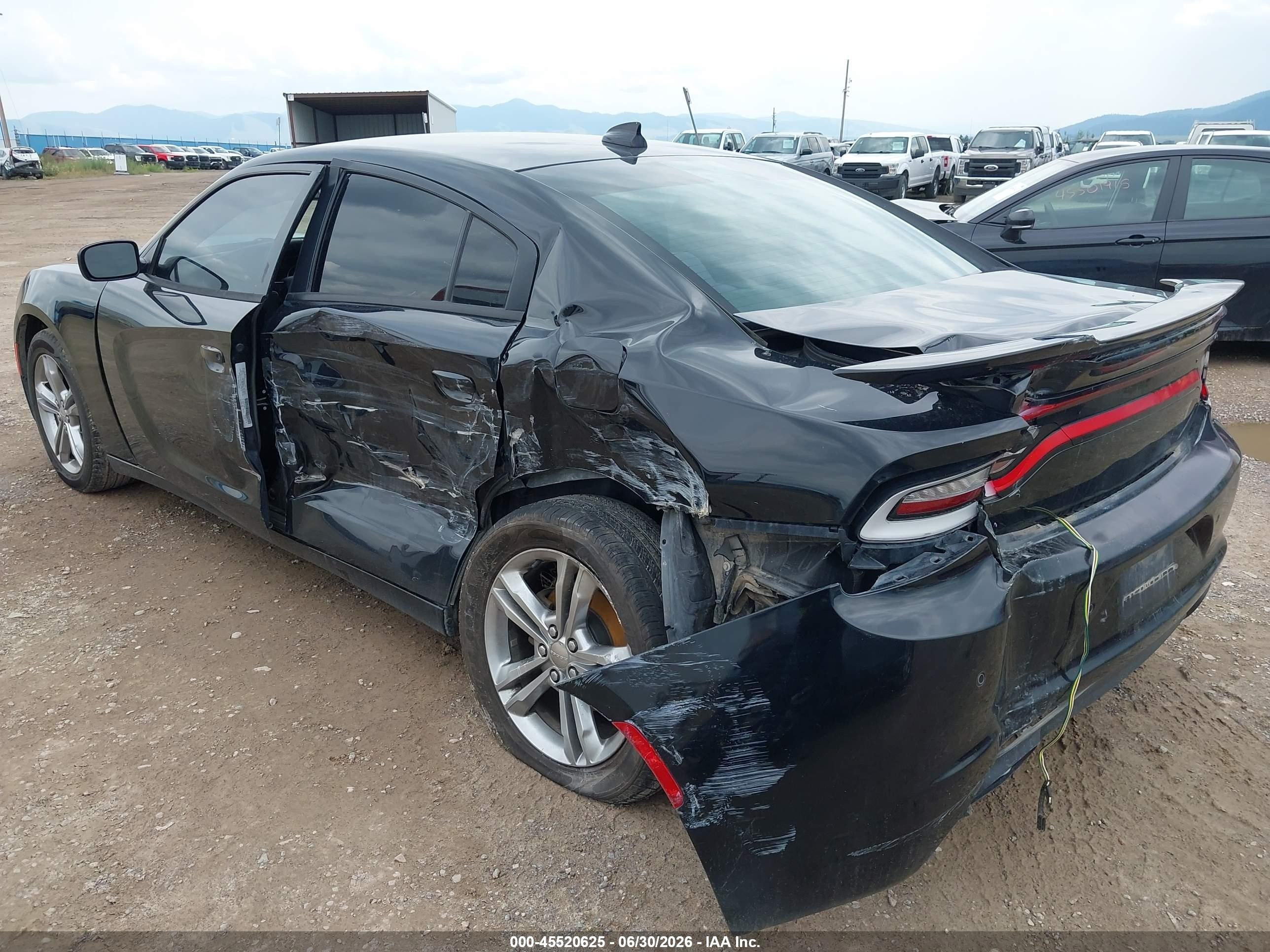 2015 Dodge Charger Se Черный vin: 2C3CDXFG8FH810354