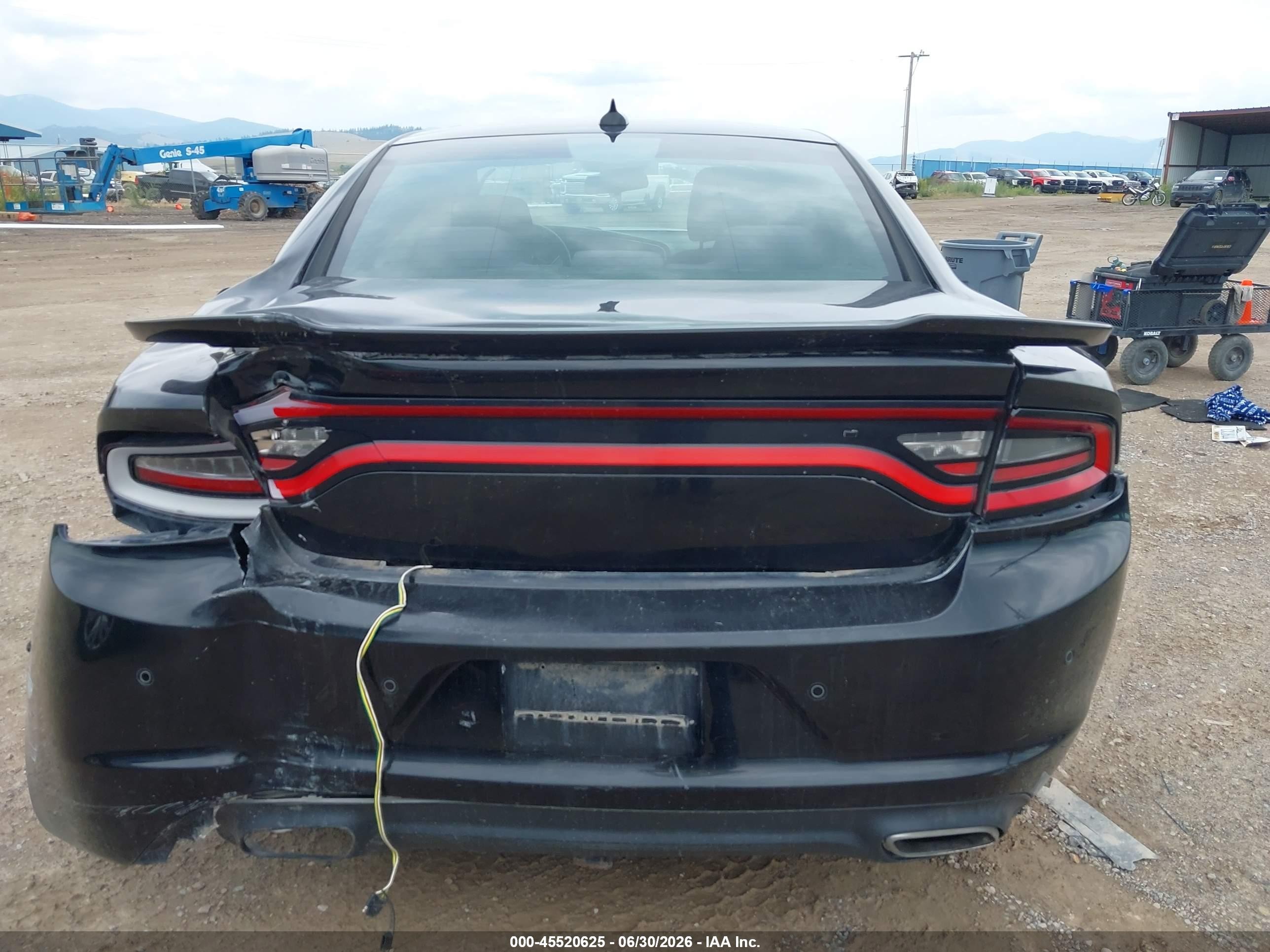 2015 Dodge Charger Se Черный vin: 2C3CDXFG8FH810354