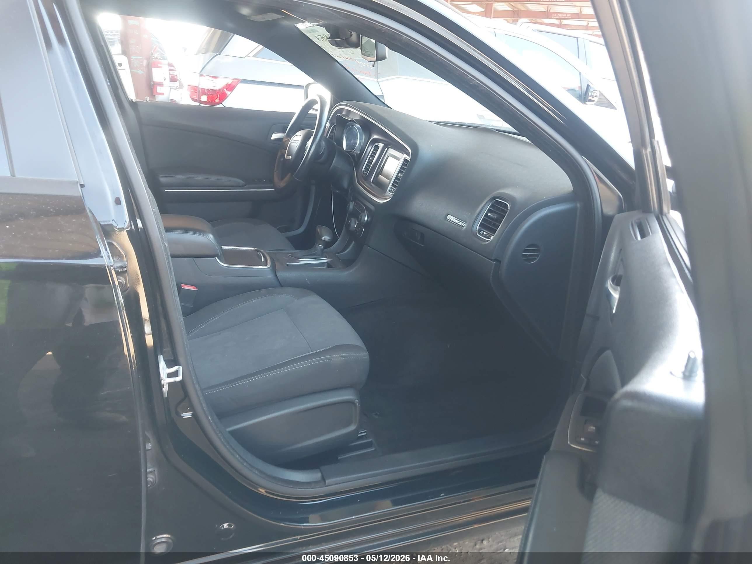 2015 Dodge Charger Se Черный vin: 2C3CDXFG9FH748852