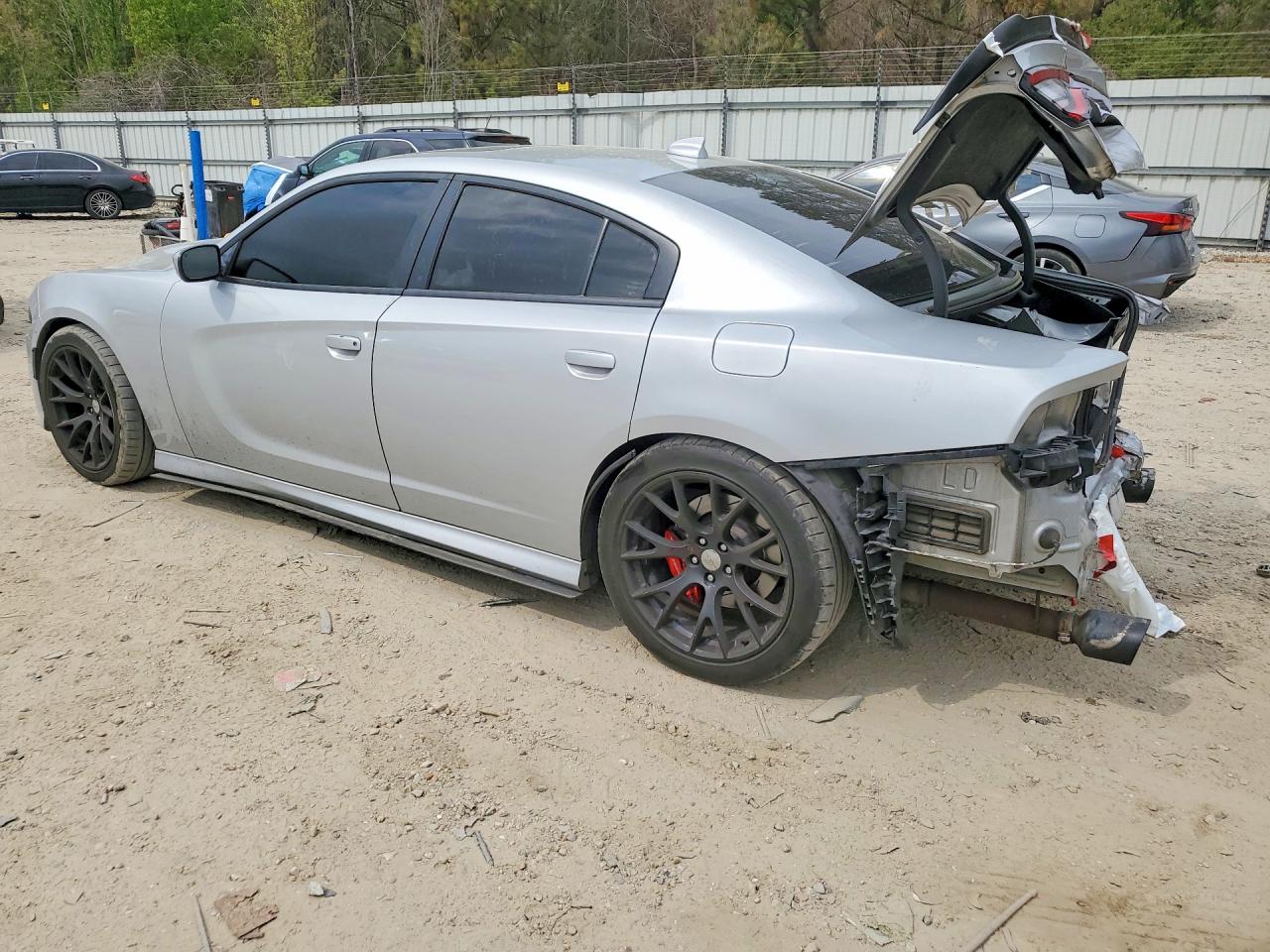 2019 Dodge Charger Scat Pack Silver vin: 2C3CDXGJ3KH662697
