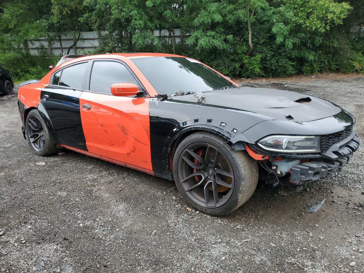 2019 Dodge Charger Scat Pack Оранжевый vin: 2C3CDXGJ4KH558994 Damage: Right Front Fender Extension, Missing, Replacement Required