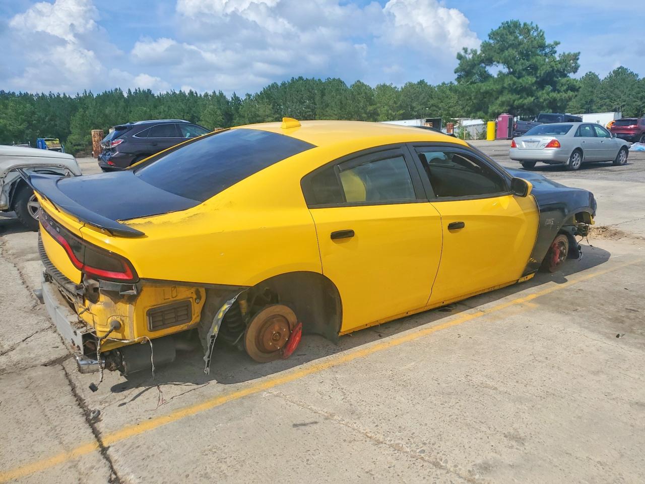 2017 Dodge Charger R/t 392 Yellow vin: 2C3CDXGJ7HH576396