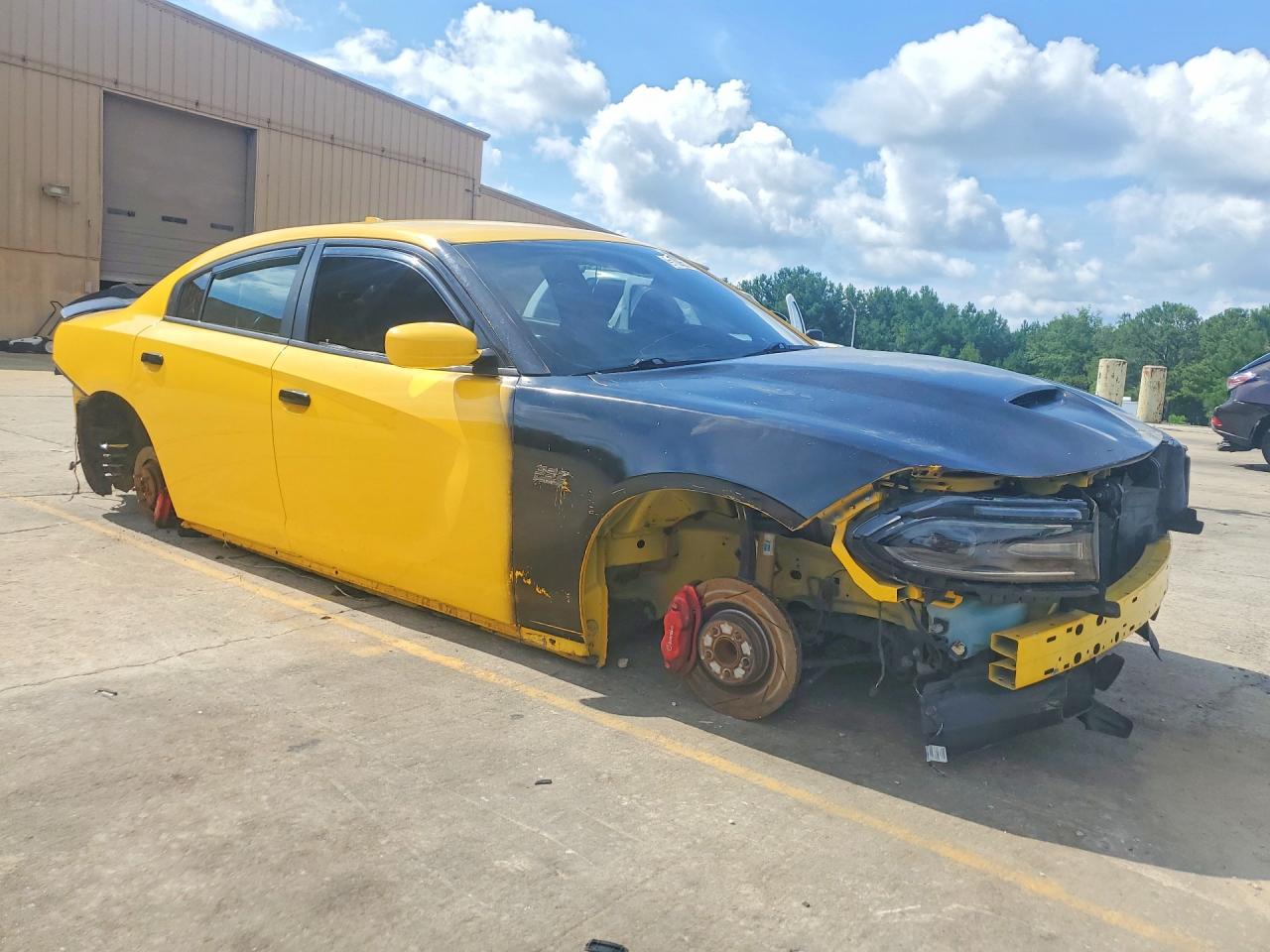 2017 Dodge Charger R/t 392 Yellow vin: 2C3CDXGJ7HH576396