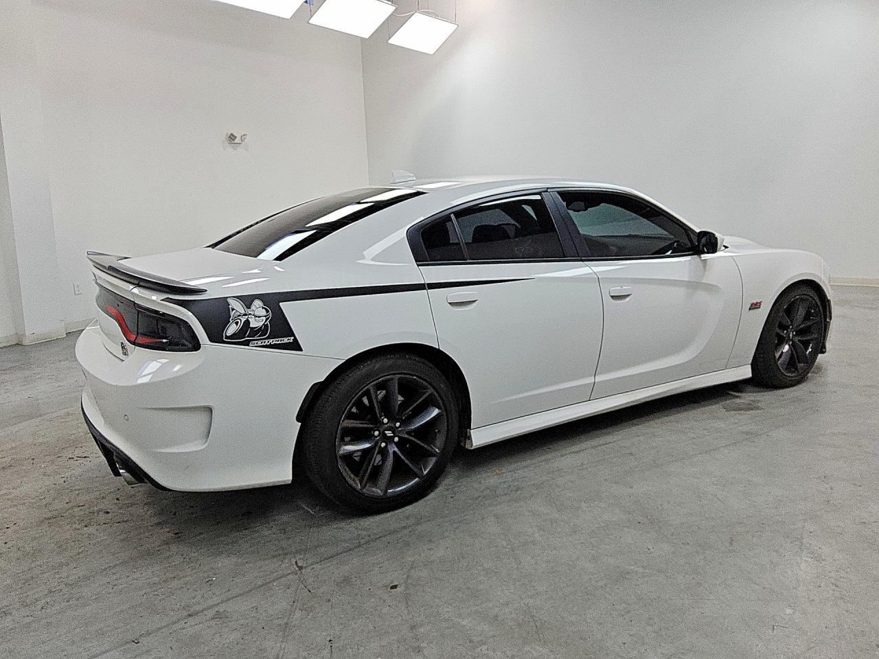 2019 Dodge Charger Scat Pack White vin: 2C3CDXGJ8KH688843