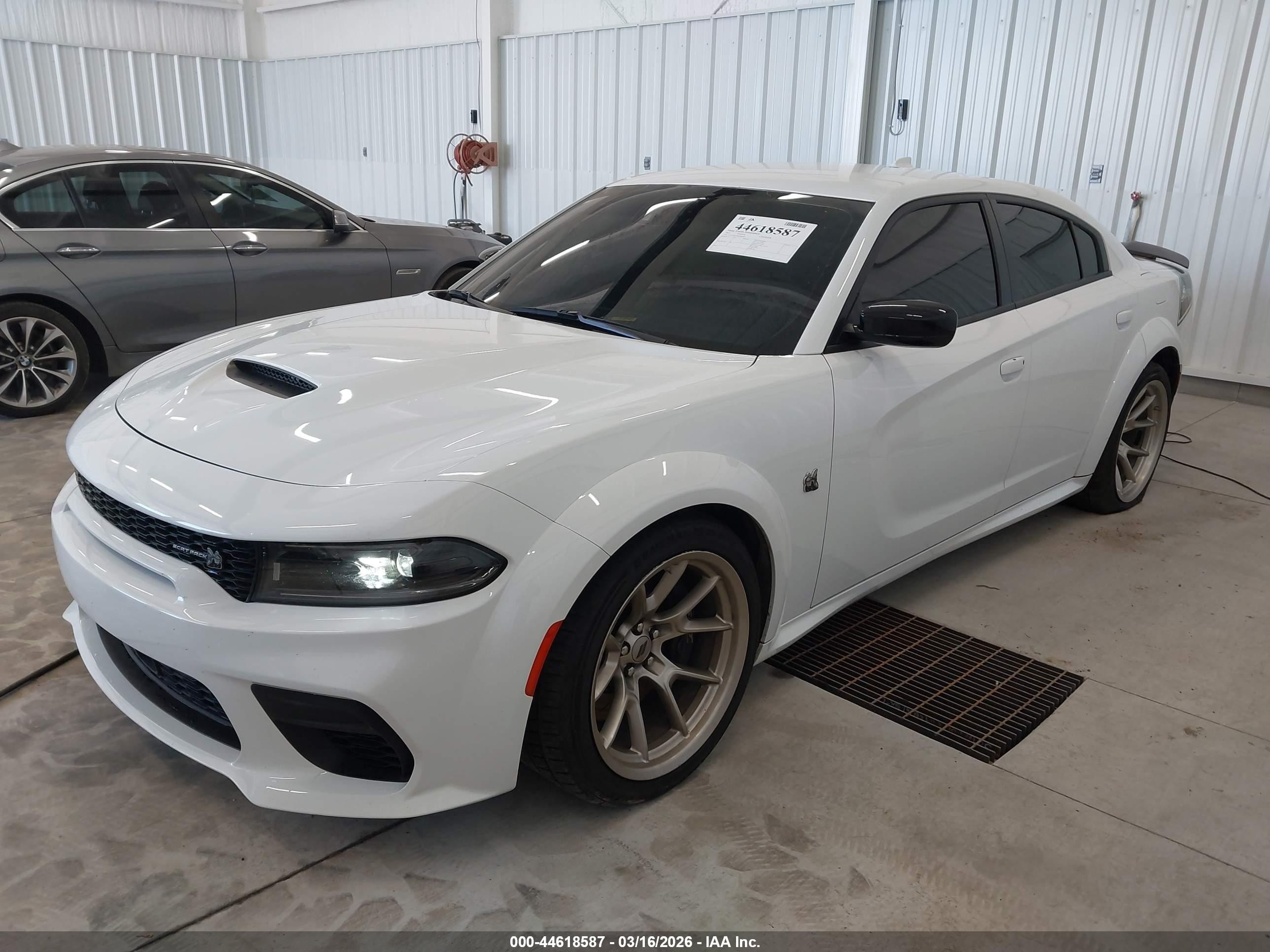 2023 Dodge Charger Scat Pack Widebody White vin: 2C3CDXGJ8PH606696