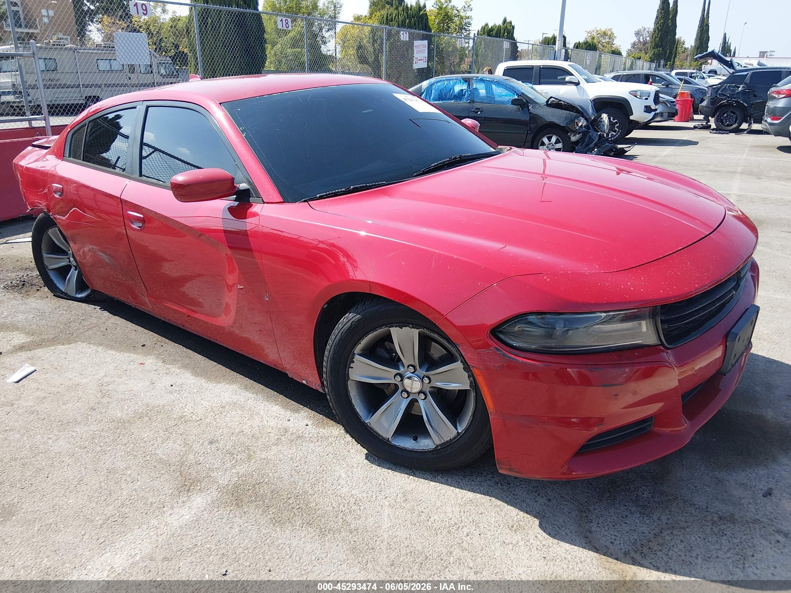 2015 Dodge Charger Sxt Красный vin: 2C3CDXHG0FH784216