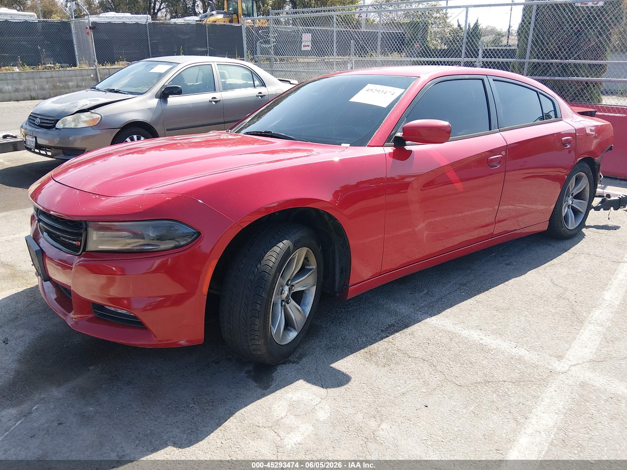 2015 Dodge Charger Sxt Красный vin: 2C3CDXHG0FH784216