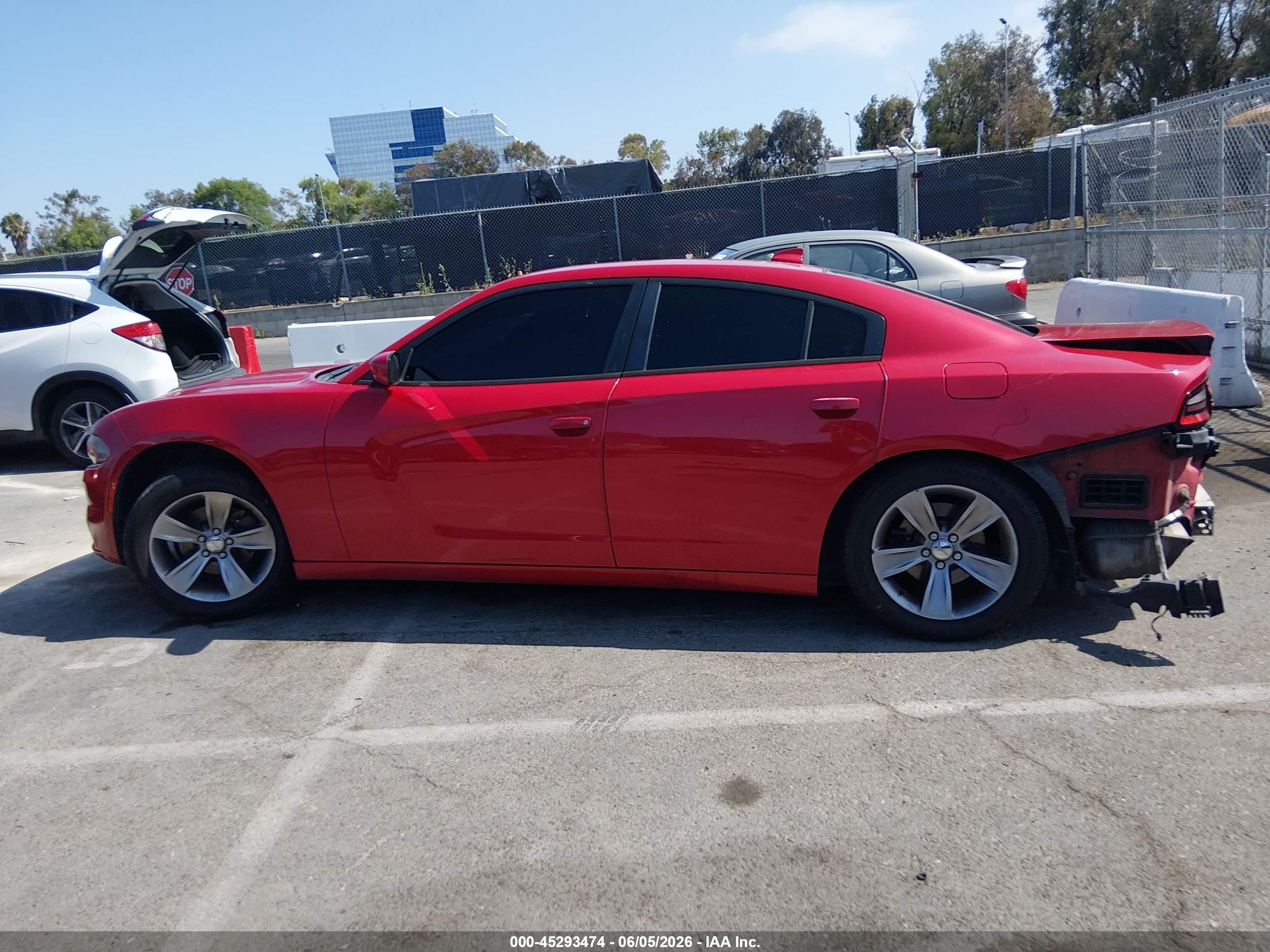 2015 Dodge Charger Sxt Красный vin: 2C3CDXHG0FH784216