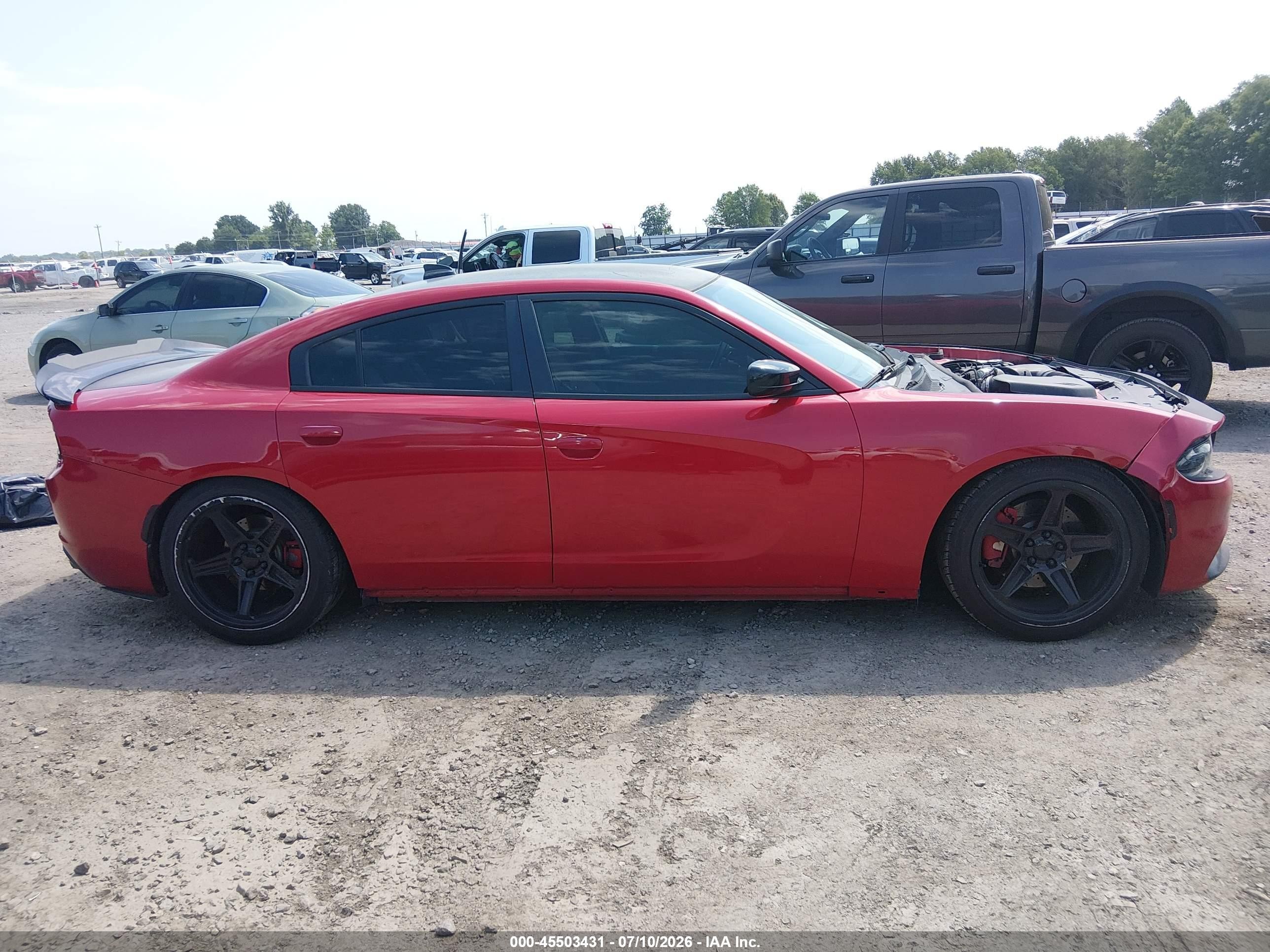 2015 Dodge Charger Sxt Красный vin: 2C3CDXHG1FH842981