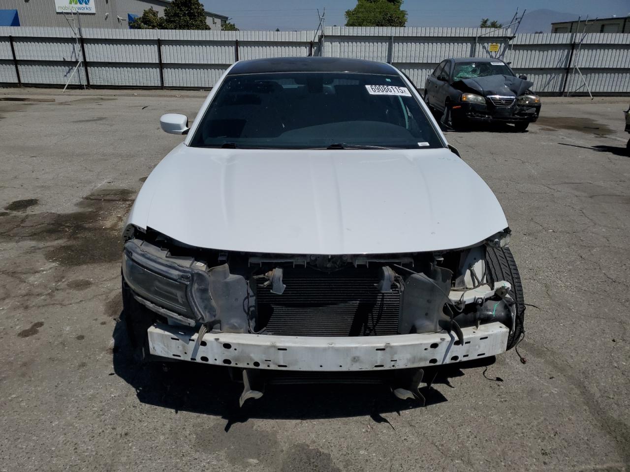 2015 Dodge Charger Sxt White vin: 2C3CDXHG2FH800996
