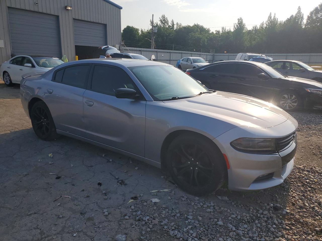 2016 Dodge Charger Sxt Silver vin: 2C3CDXHG2GH318823