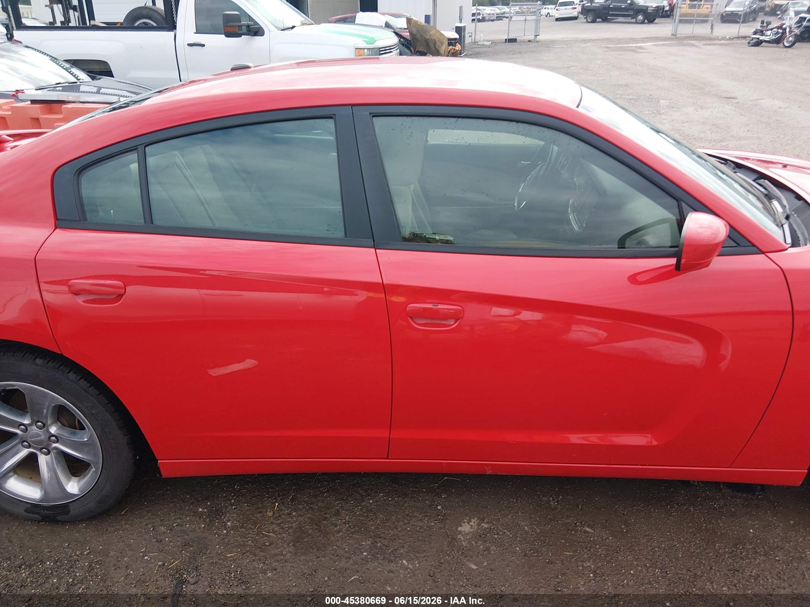 2014 Dodge Charger Sxt Красный vin: 2C3CDXHG5EH322295