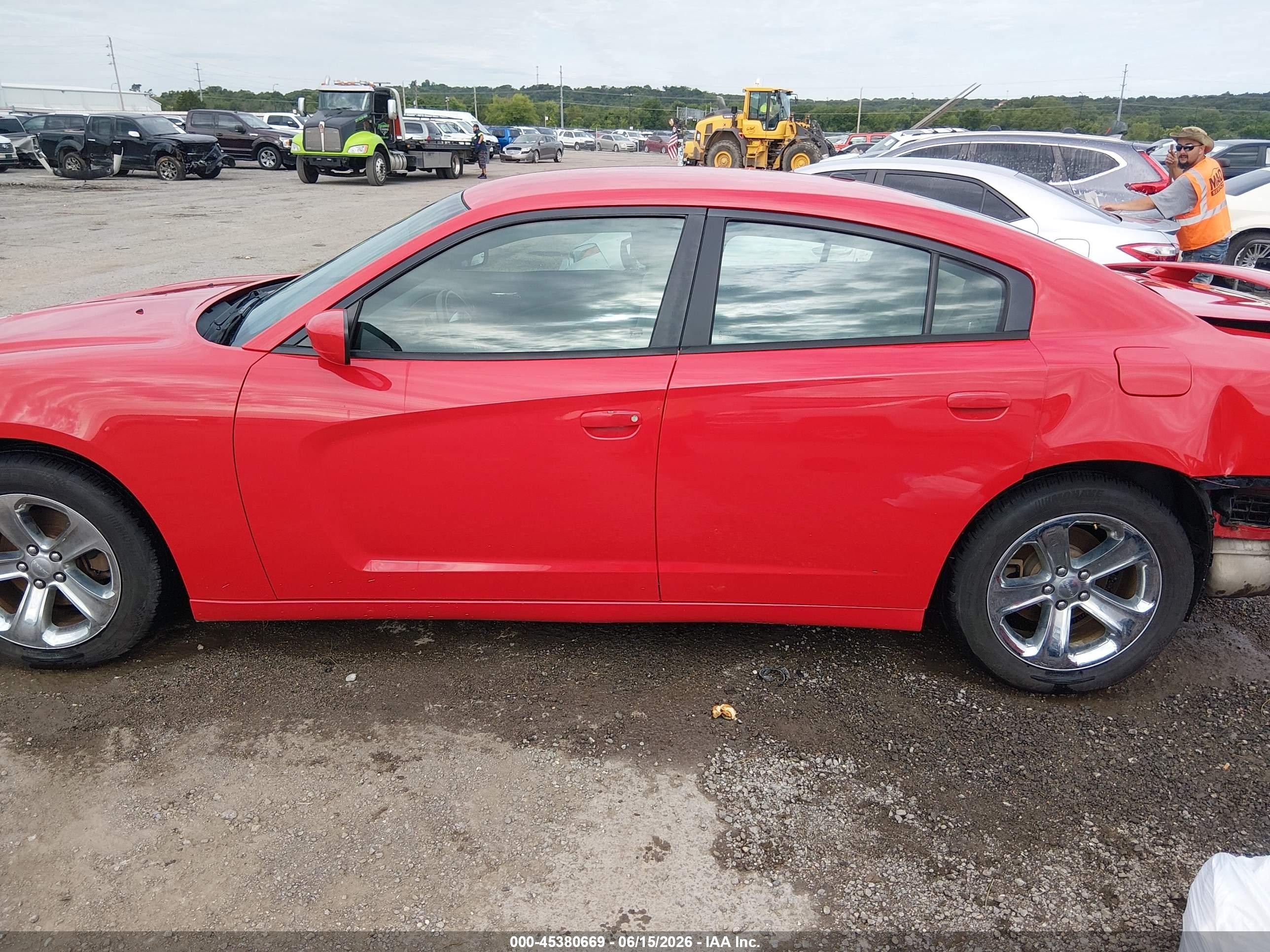 2014 Dodge Charger Sxt Красный vin: 2C3CDXHG5EH322295