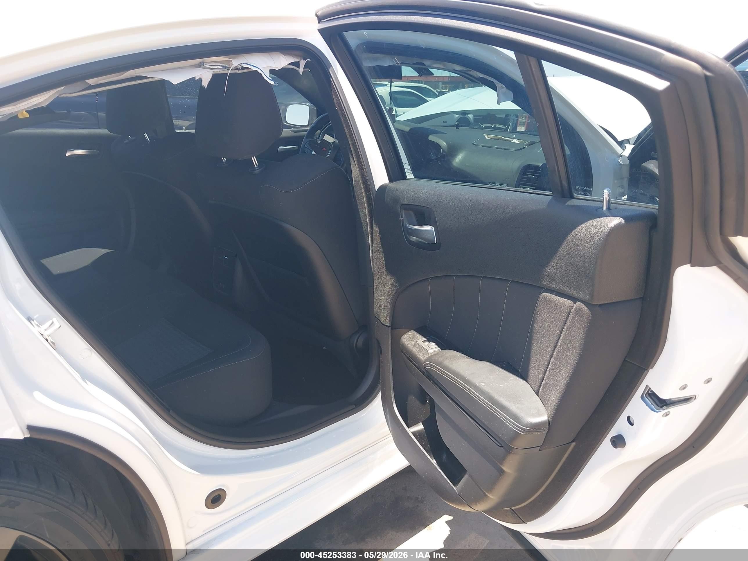 2022 Dodge Charger Gt Rwd White vin: 2C3CDXHG5NH138751