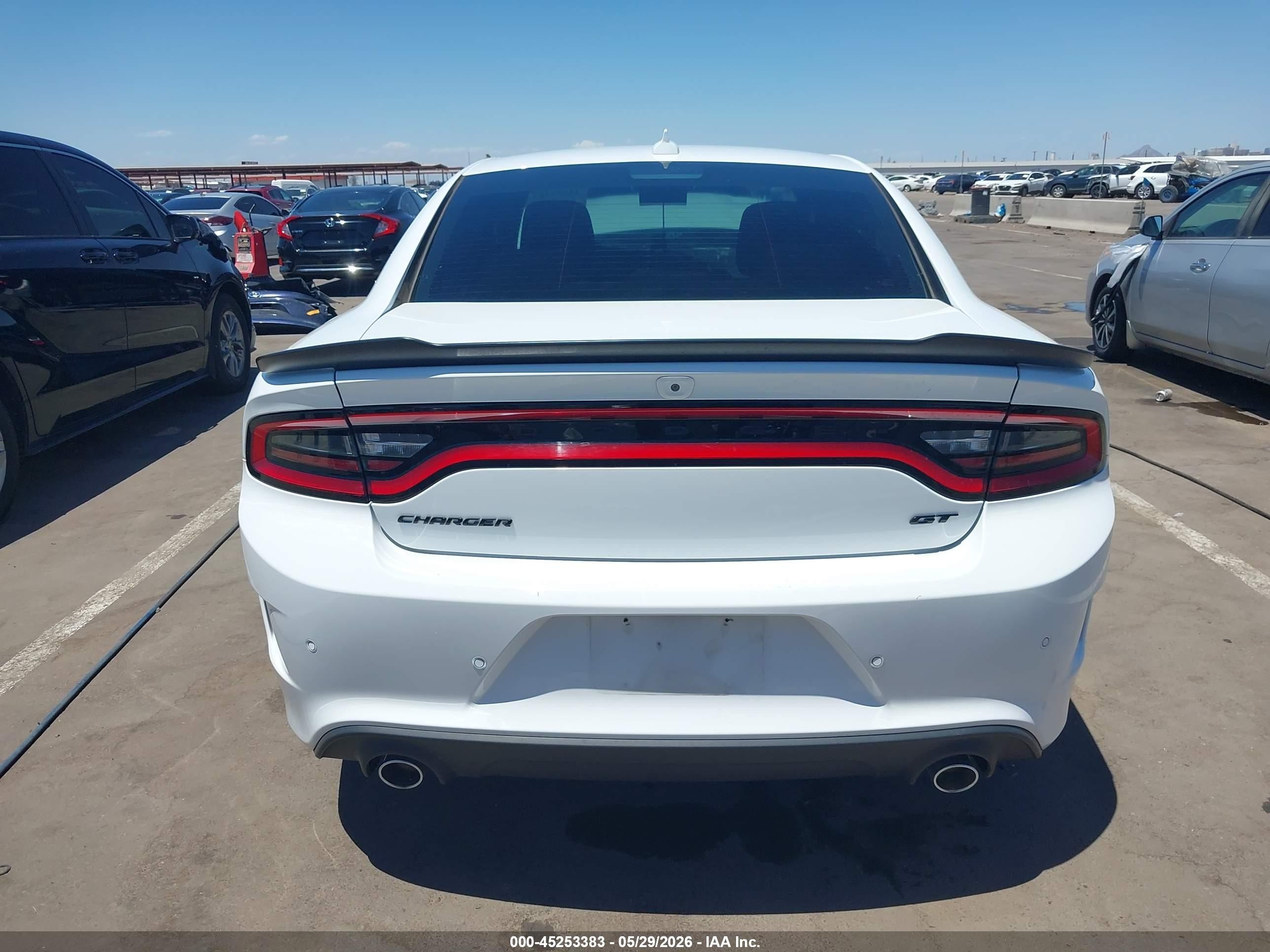 2022 Dodge Charger Gt Rwd White vin: 2C3CDXHG5NH138751