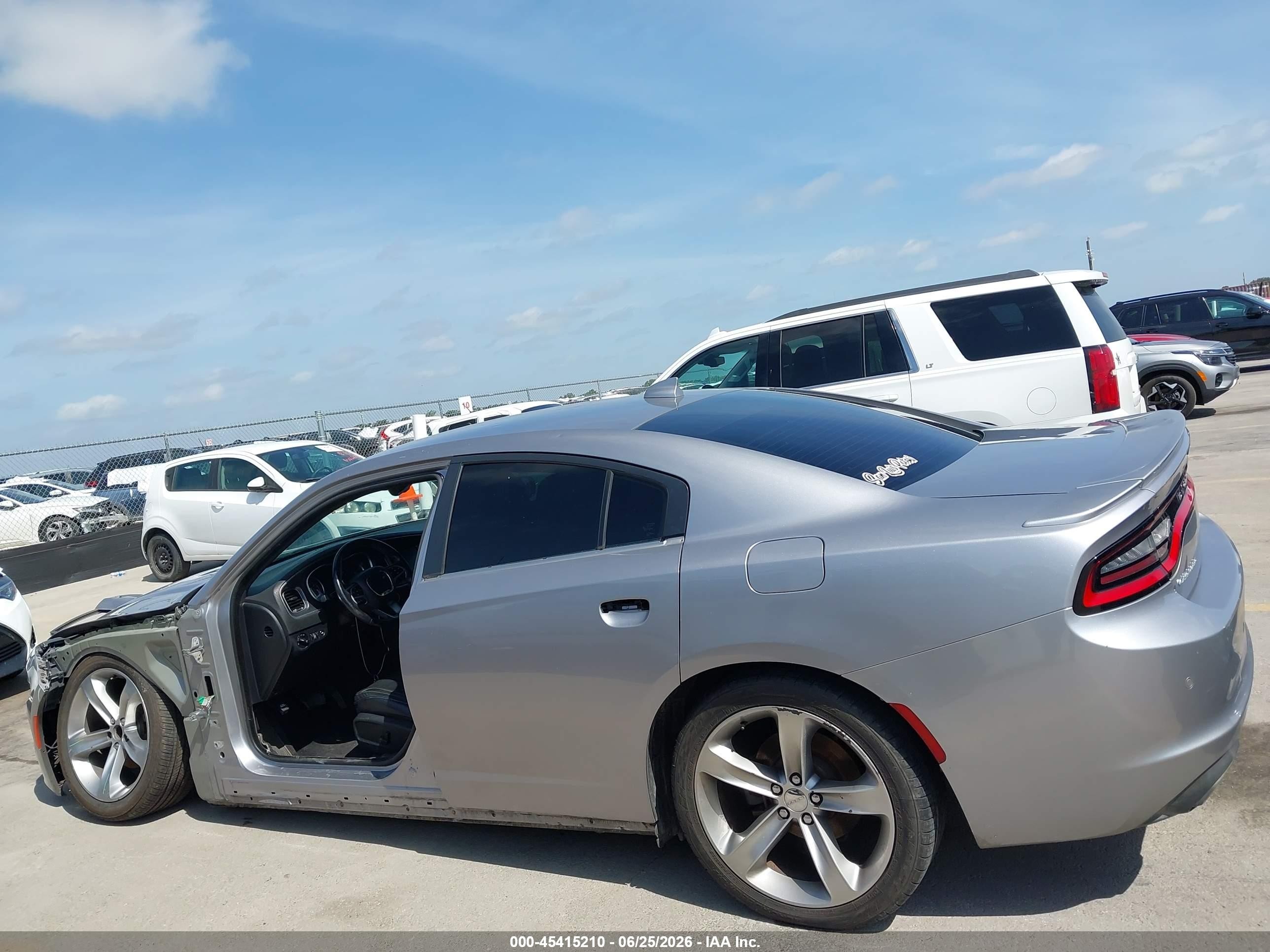 2015 Dodge Charger Sxt Silver vin: 2C3CDXHG6FH724960