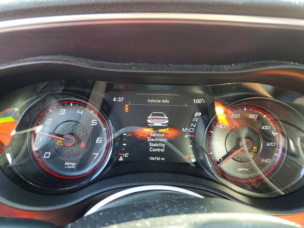 2018 Dodge Charger Sxt Plus Burgundy vin: 2C3CDXHG6JH230252