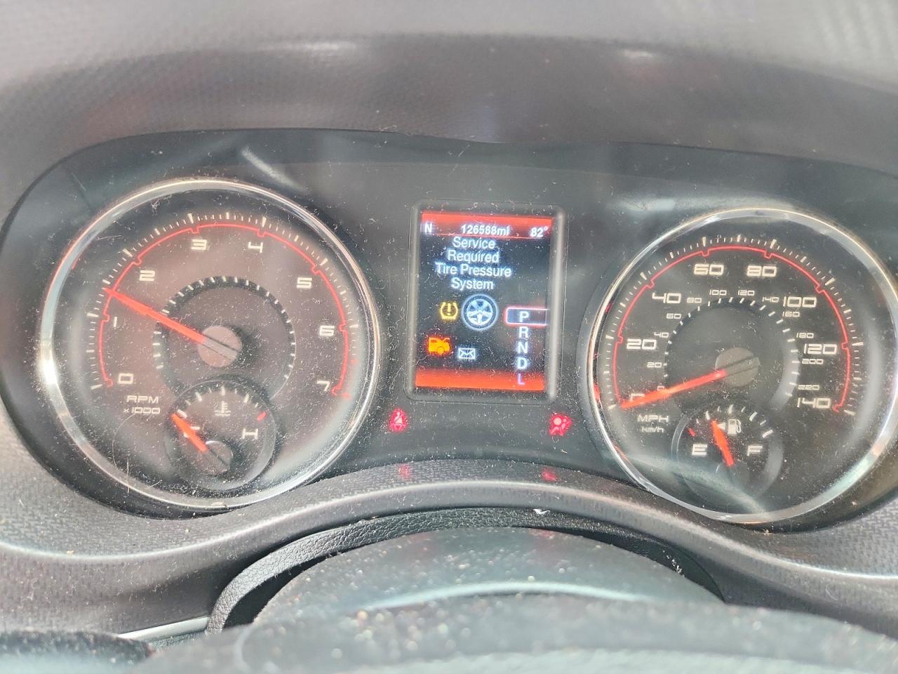 2014 Dodge Charger Sxt White vin: 2C3CDXHG7EH325070