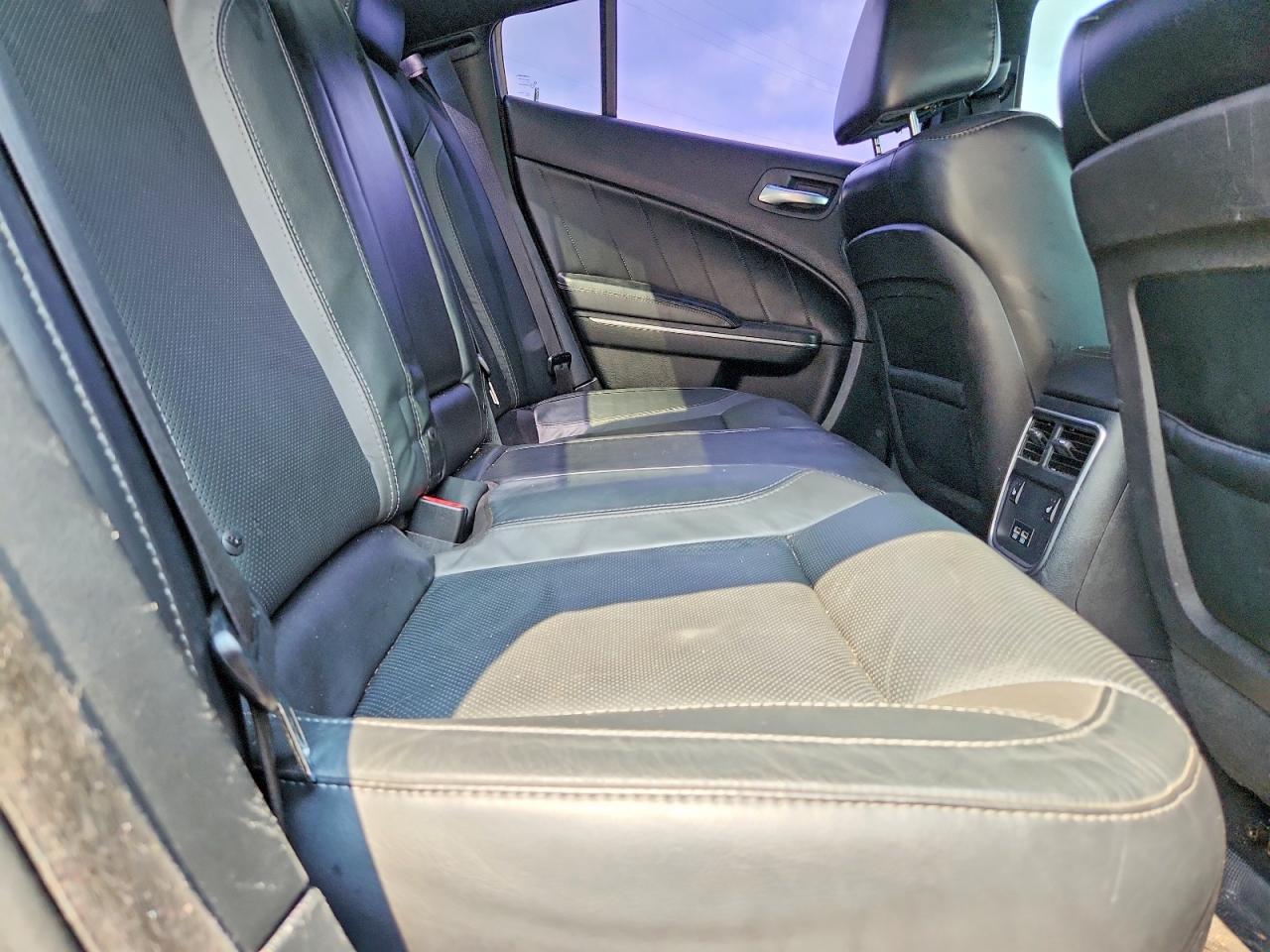 2015 Dodge Charger Sxt Черный vin: 2C3CDXHG8FH727827