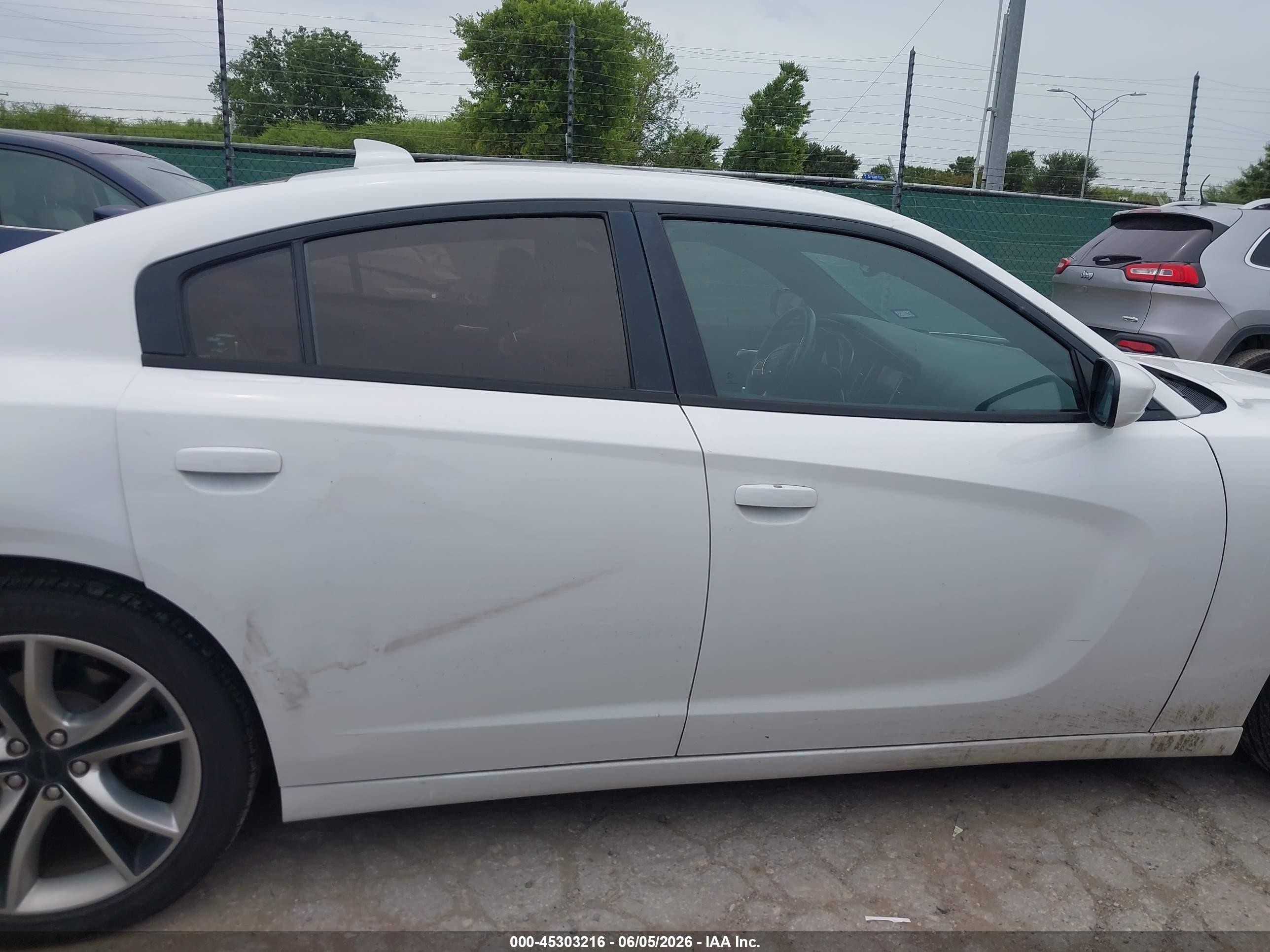 2015 Dodge Charger Sxt White vin: 2C3CDXHG8FH880269