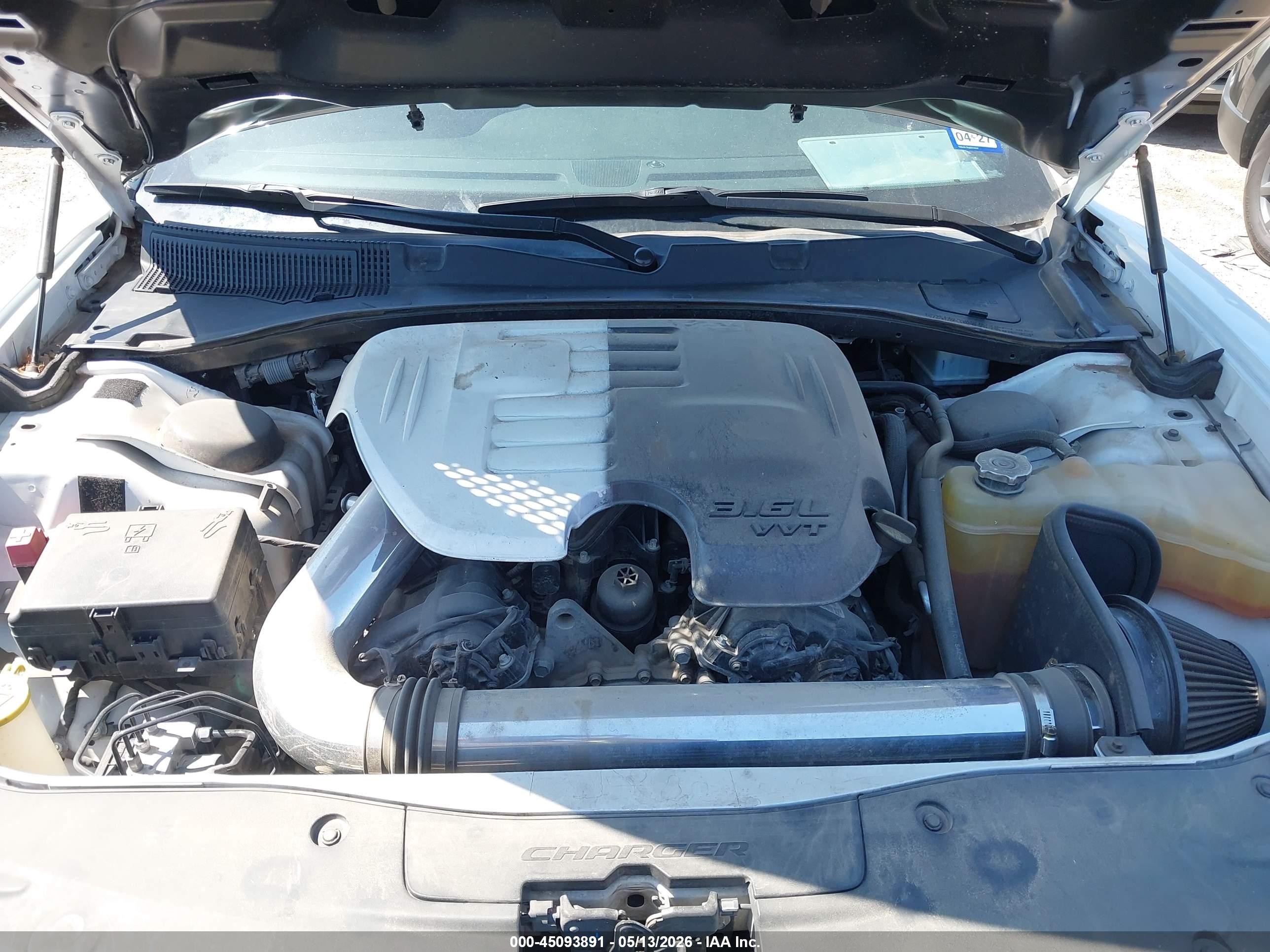 2018 Dodge Charger Sxt Plus Rwd White vin: 2C3CDXHG8JH176470