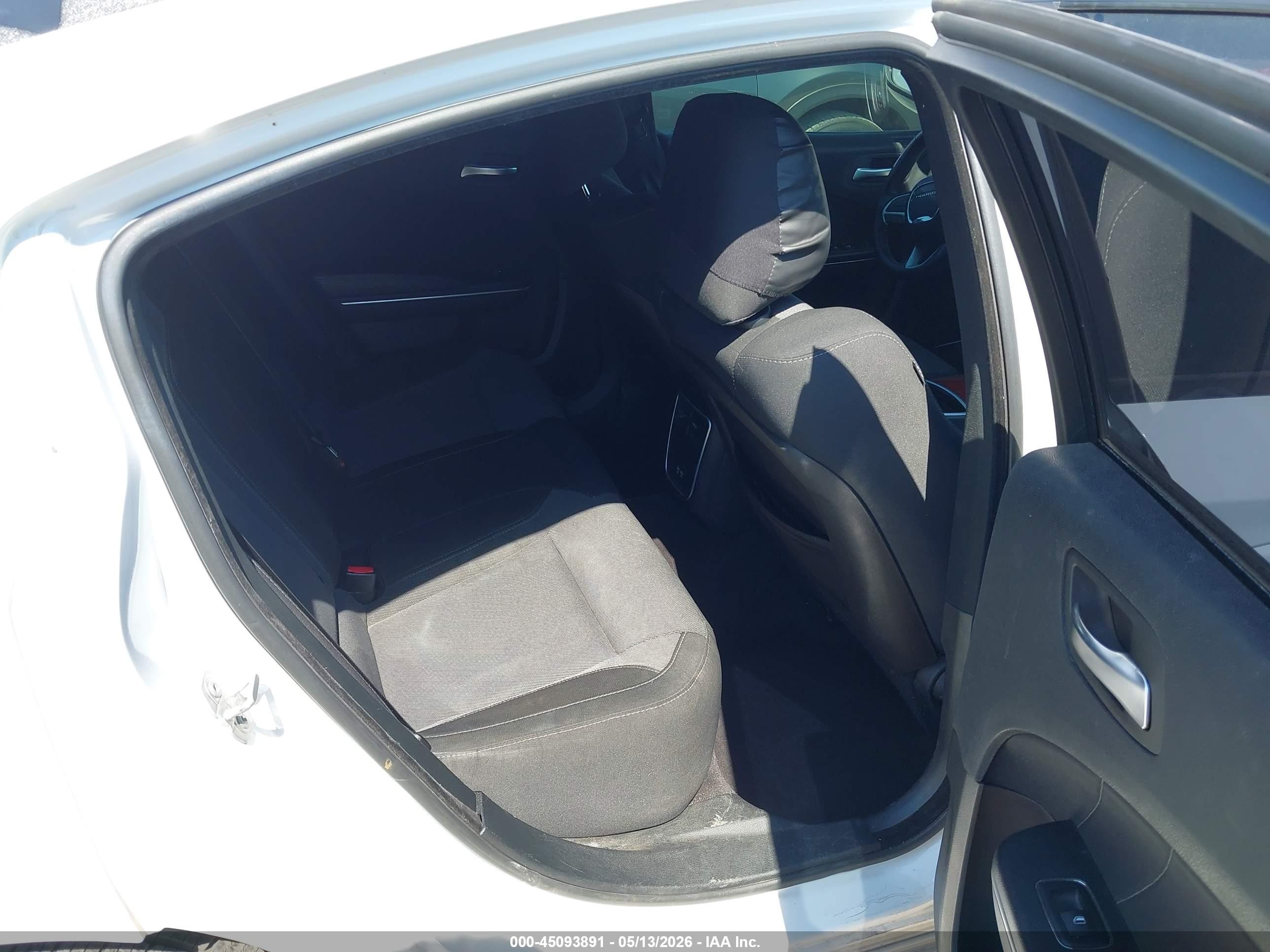 2018 Dodge Charger Sxt Plus Rwd White vin: 2C3CDXHG8JH176470