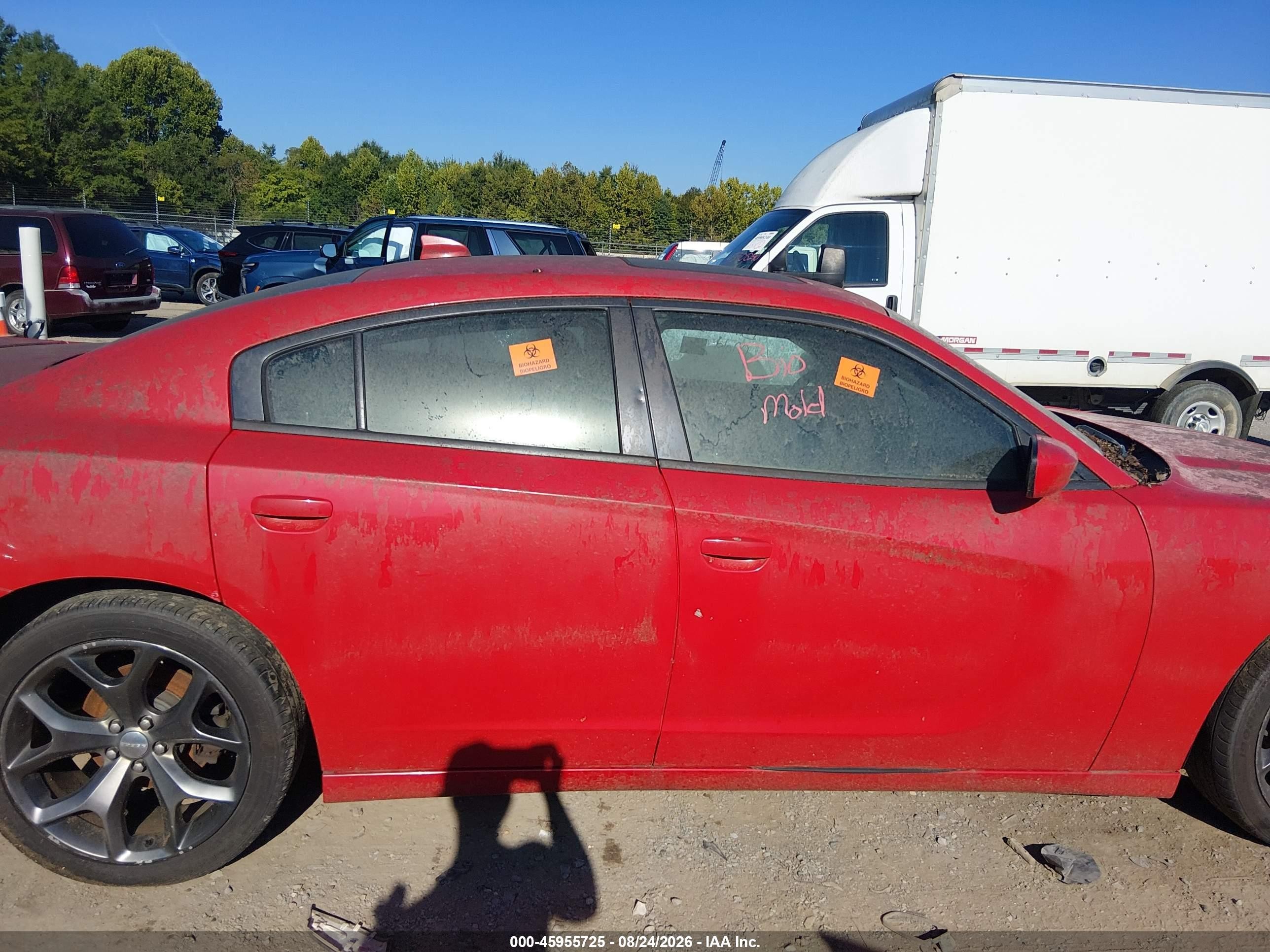 2015 Dodge Charger Sxt Красный vin: 2C3CDXHG9FH832327