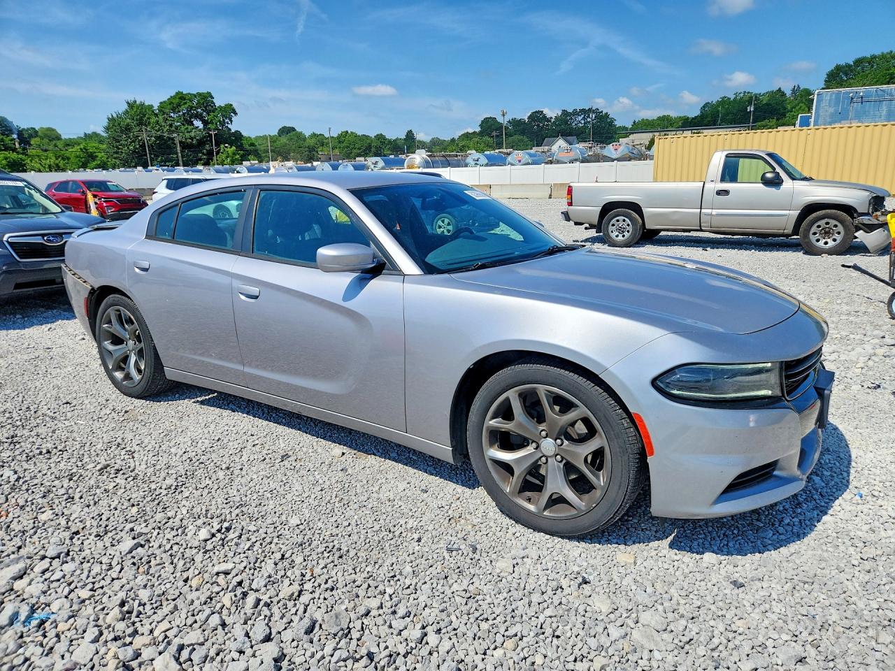 2015 Dodge Charger Серебряный vin: 2C3CDXHGXFH916317
