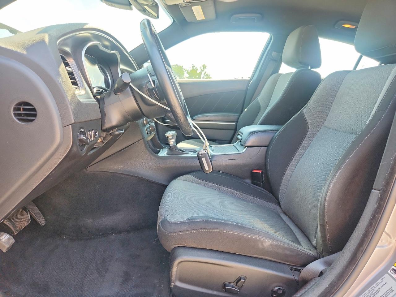 2015 Dodge Charger Серебряный vin: 2C3CDXHGXFH916317