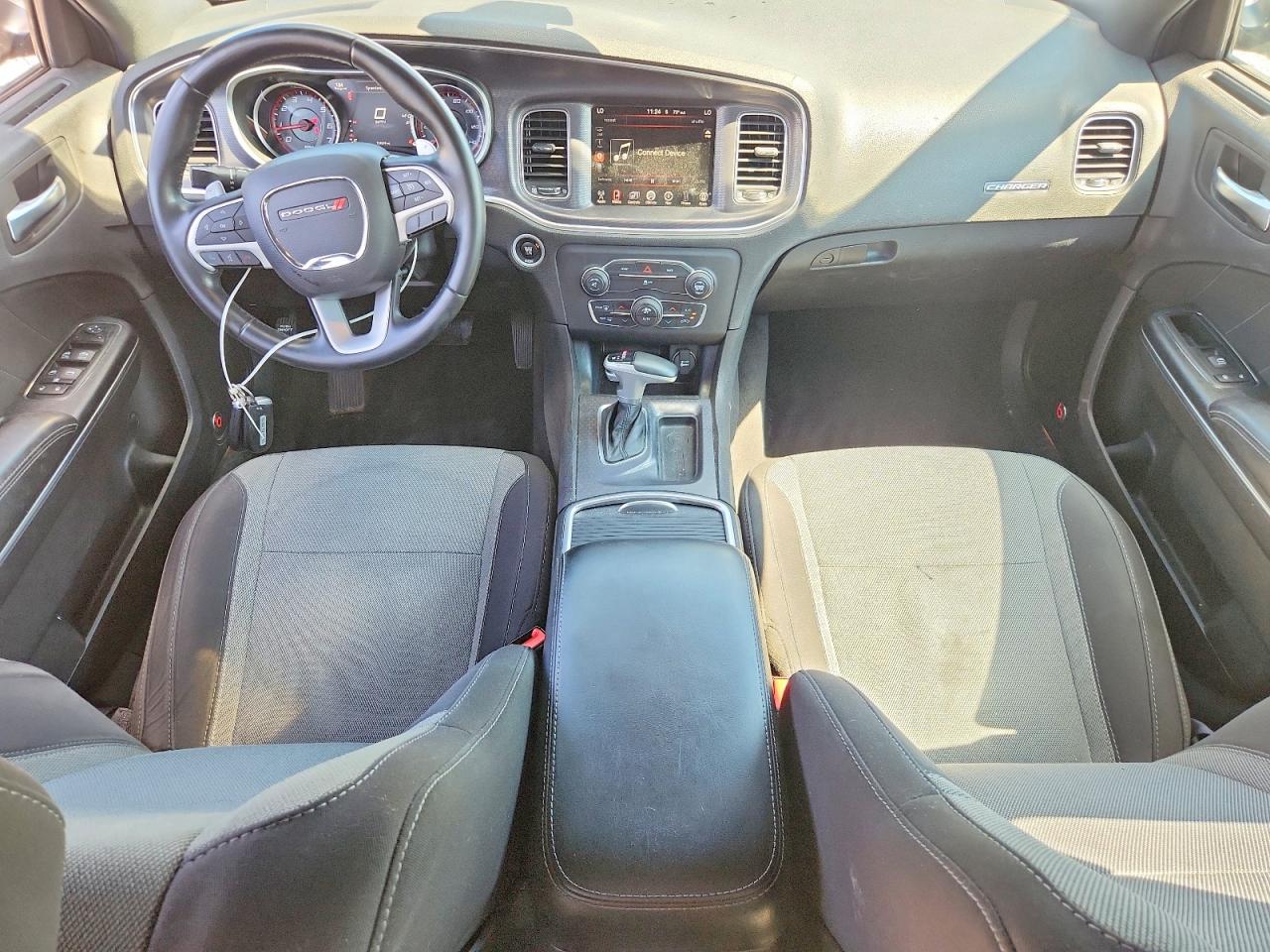 2015 Dodge Charger Серебряный vin: 2C3CDXHGXFH916317
