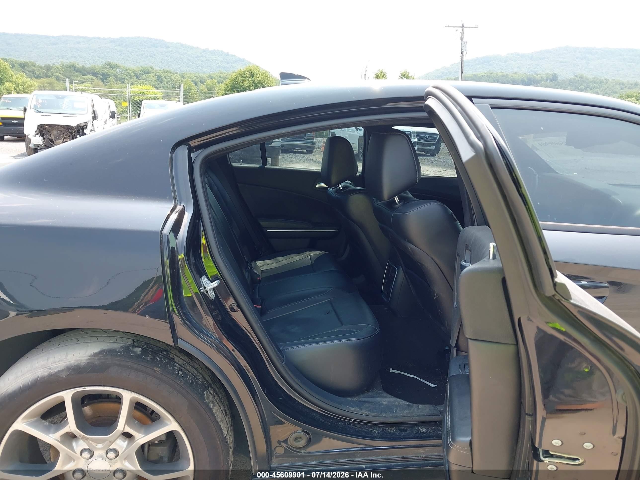 2015 Dodge Charger Sxt Black vin: 2C3CDXJG0FH746351