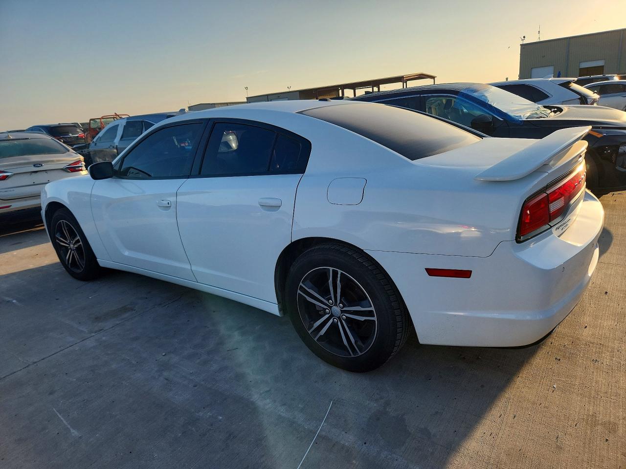 2013 Dodge Charger Sxt White vin: 2C3CDXJG1DH687338