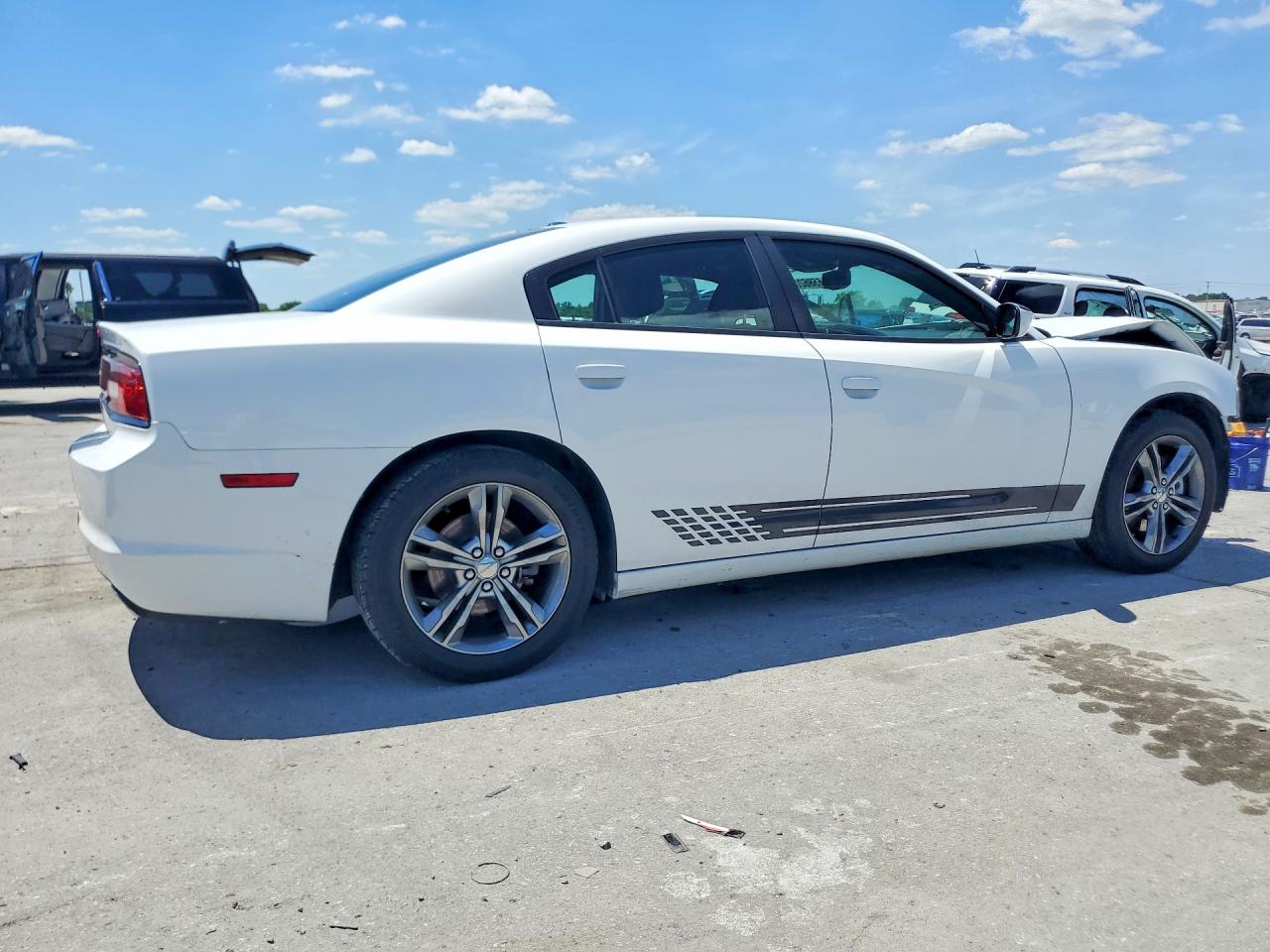 2013 Dodge Charger Sxt White vin: 2C3CDXJG1DH711573