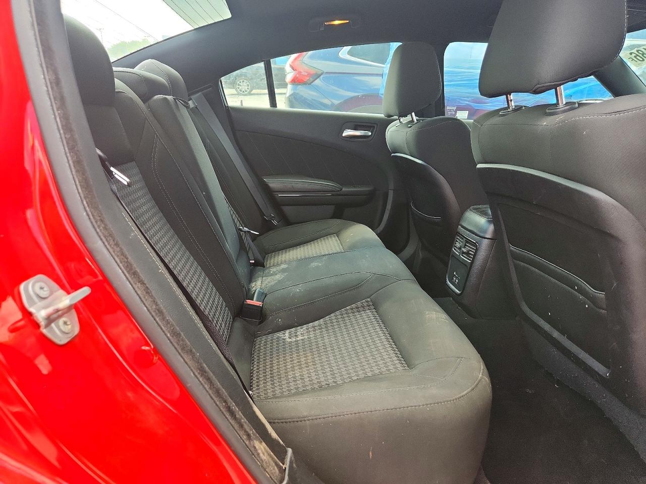 2019 Dodge Charger Sxt Red vin: 2C3CDXJG1KH743405