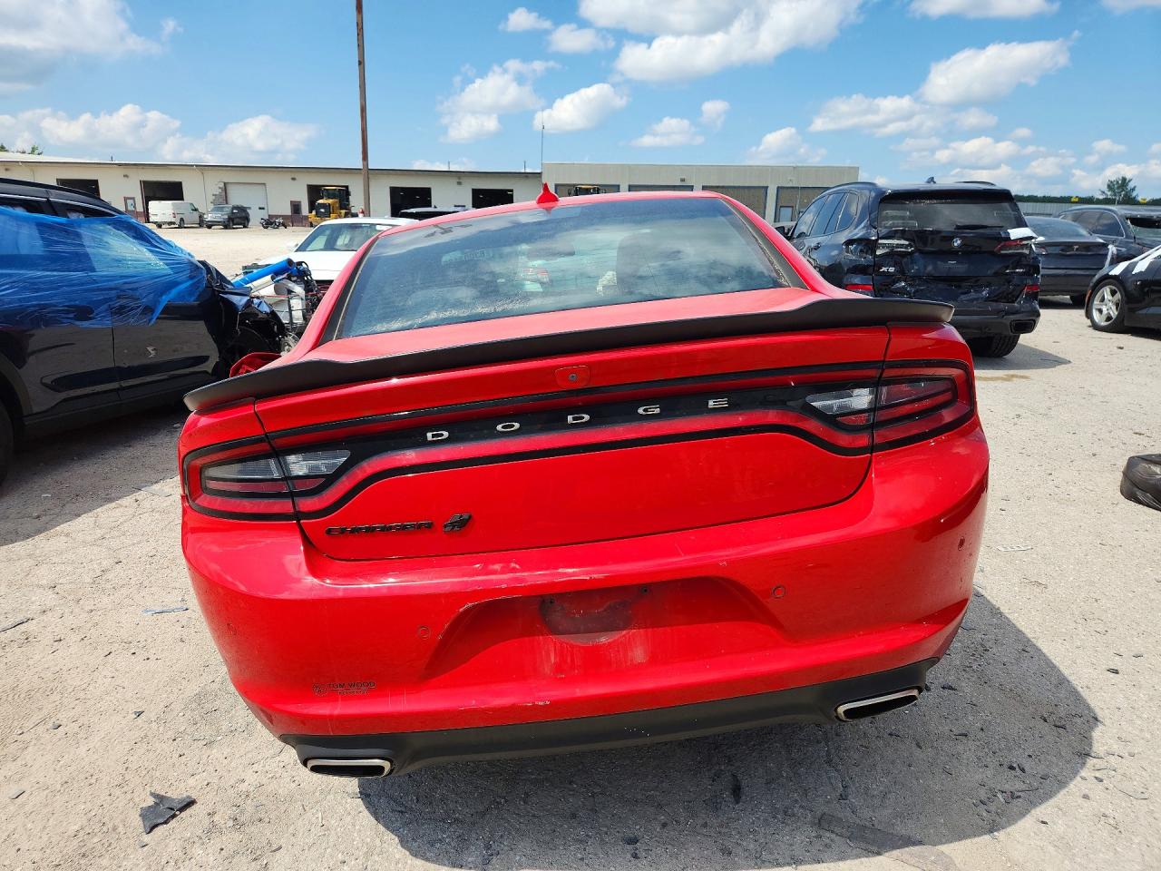 2019 Dodge Charger Sxt Red vin: 2C3CDXJG1KH743405