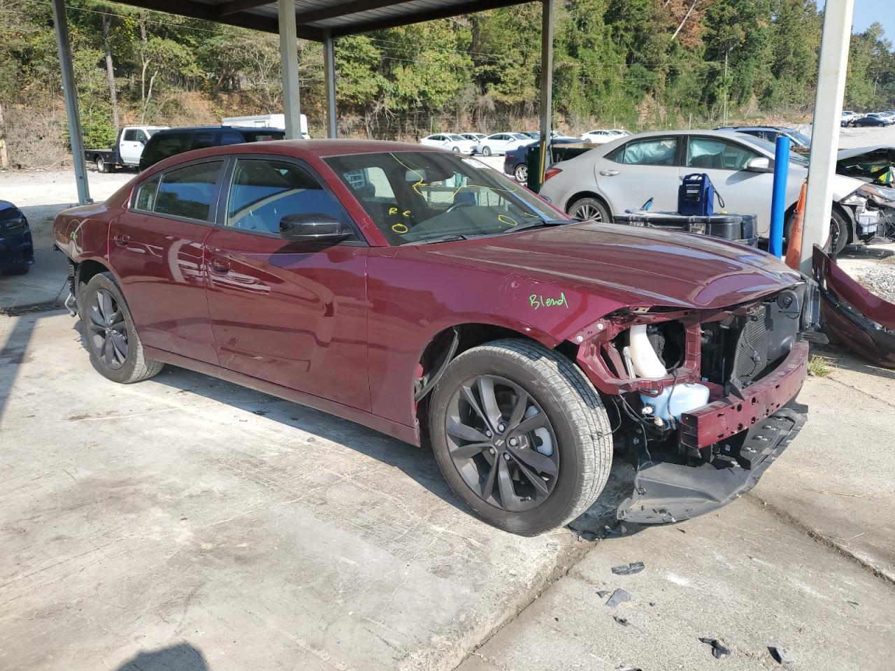 2023 Dodge Charger Sxt Burgundy vin: 2C3CDXJG2PH705897