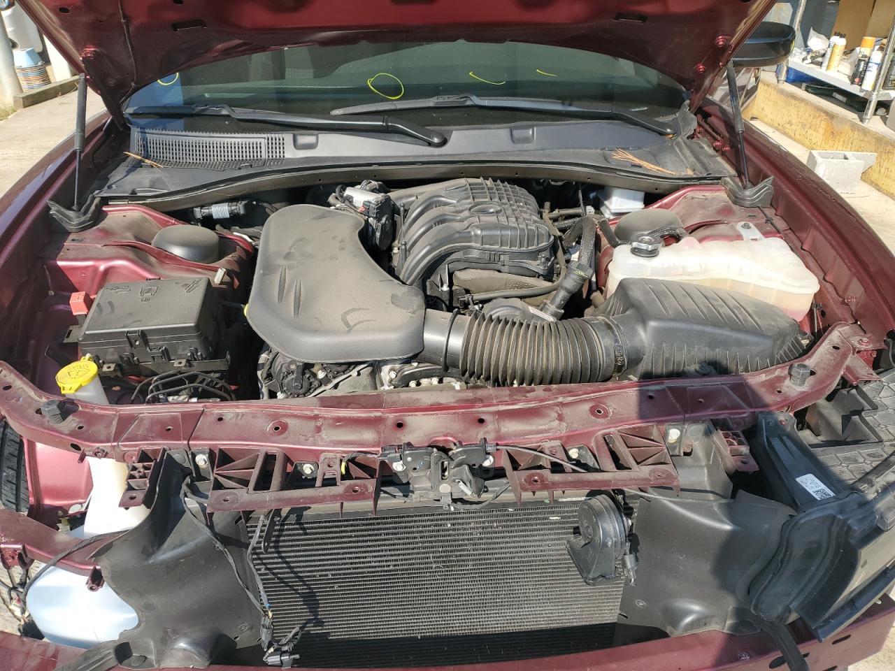 2023 Dodge Charger Sxt Burgundy vin: 2C3CDXJG2PH705897