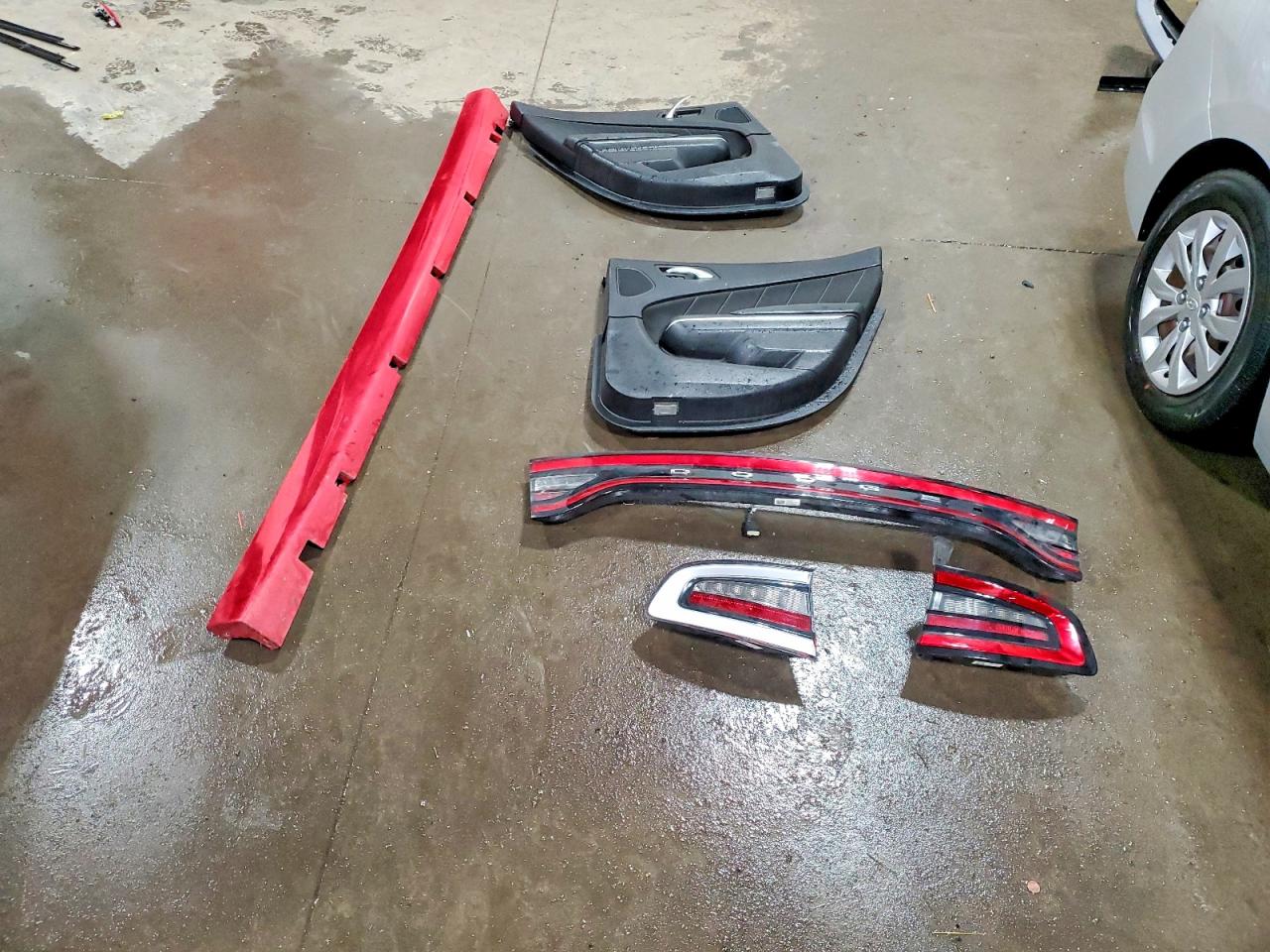 2016 Dodge Charger Sxt Red vin: 2C3CDXJG3GH286619