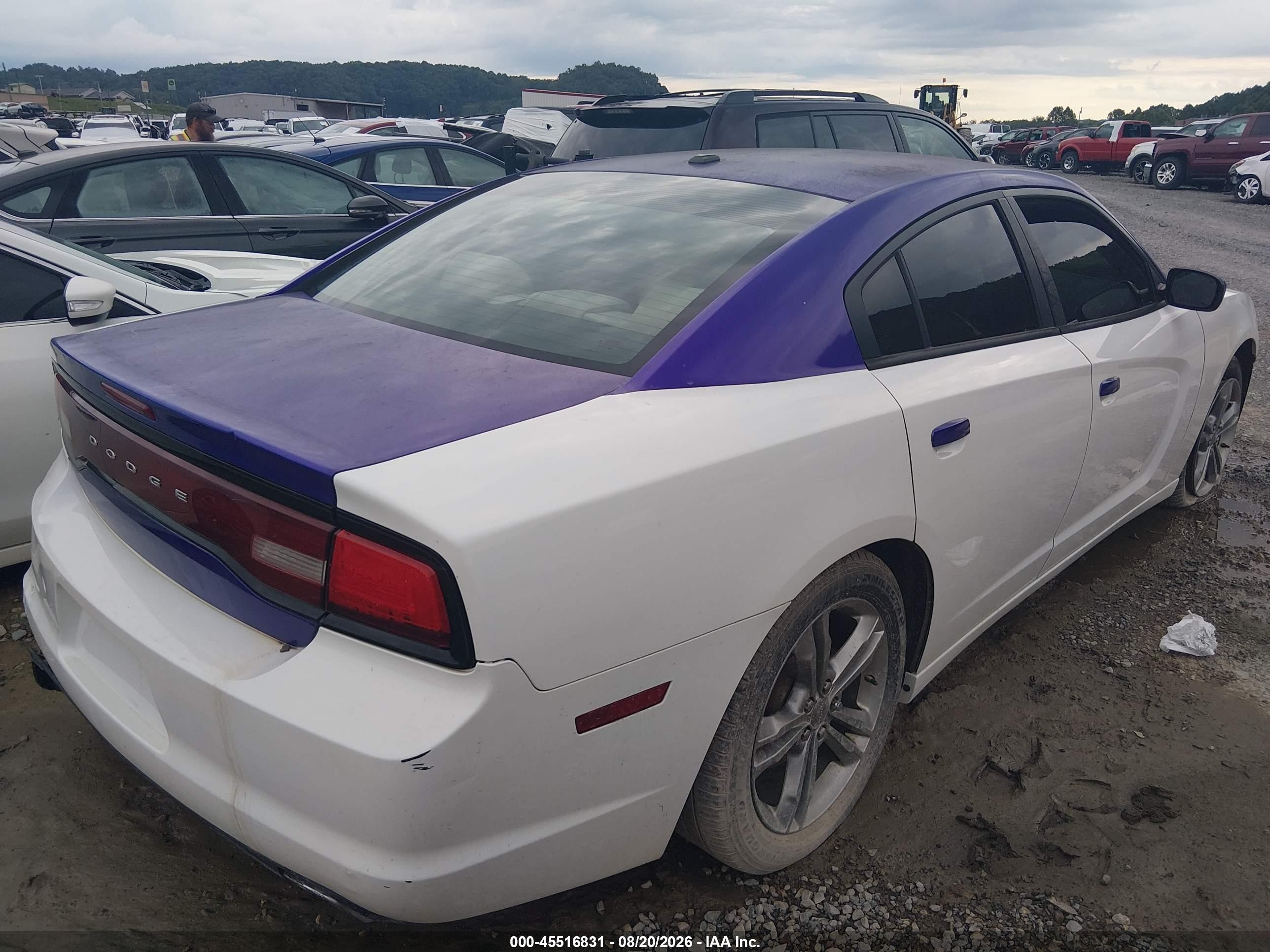 2014 Dodge Charger Sxt White vin: 2C3CDXJG5EH372298