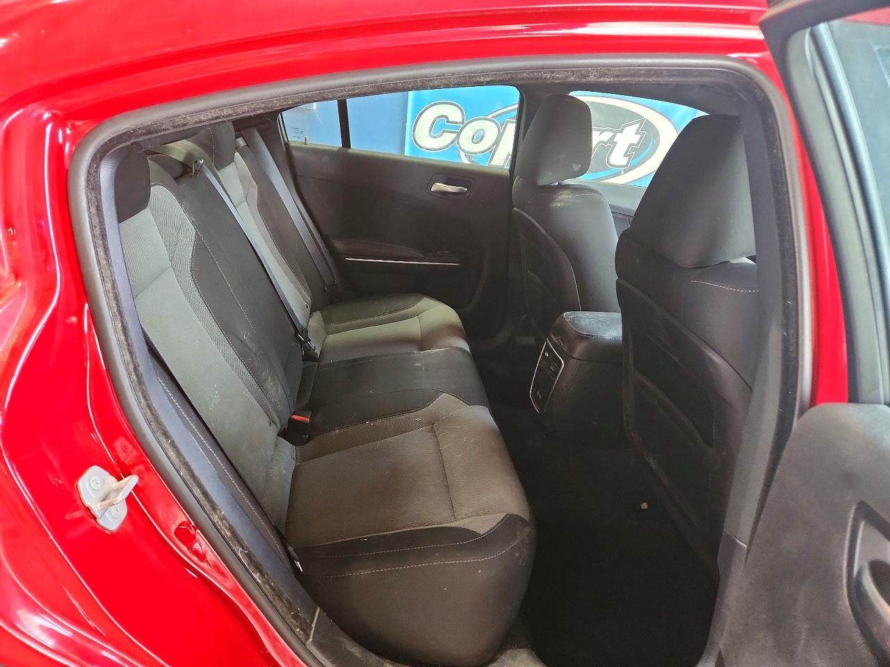 2015 Dodge Charger Sxt Red vin: 2C3CDXJG6FH881544