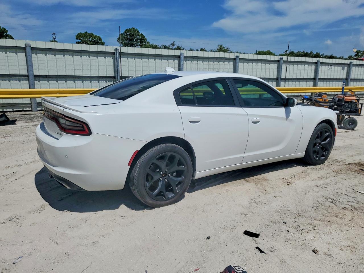2015 Dodge Charger Sxt Белый vin: 2C3CDXJG8FH746095