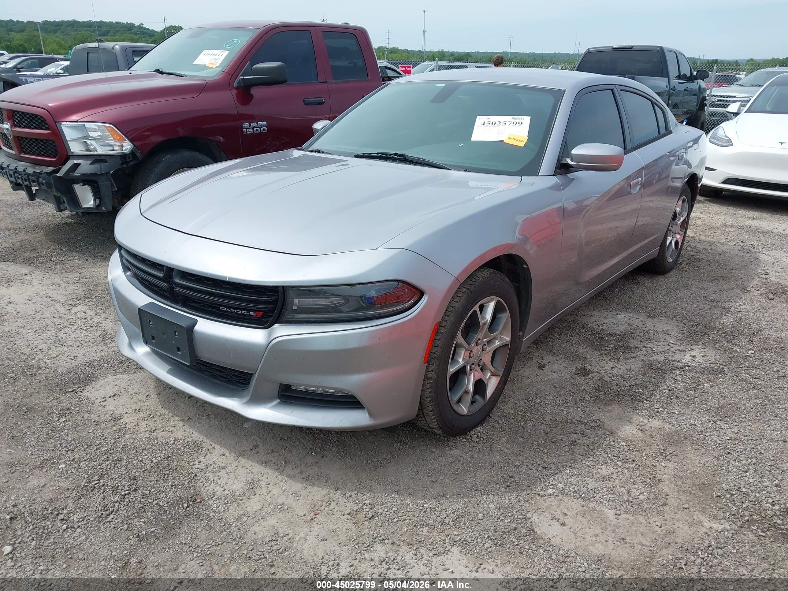 2016 Dodge Charger Sxt Silver vin: 2C3CDXJG9GH252040