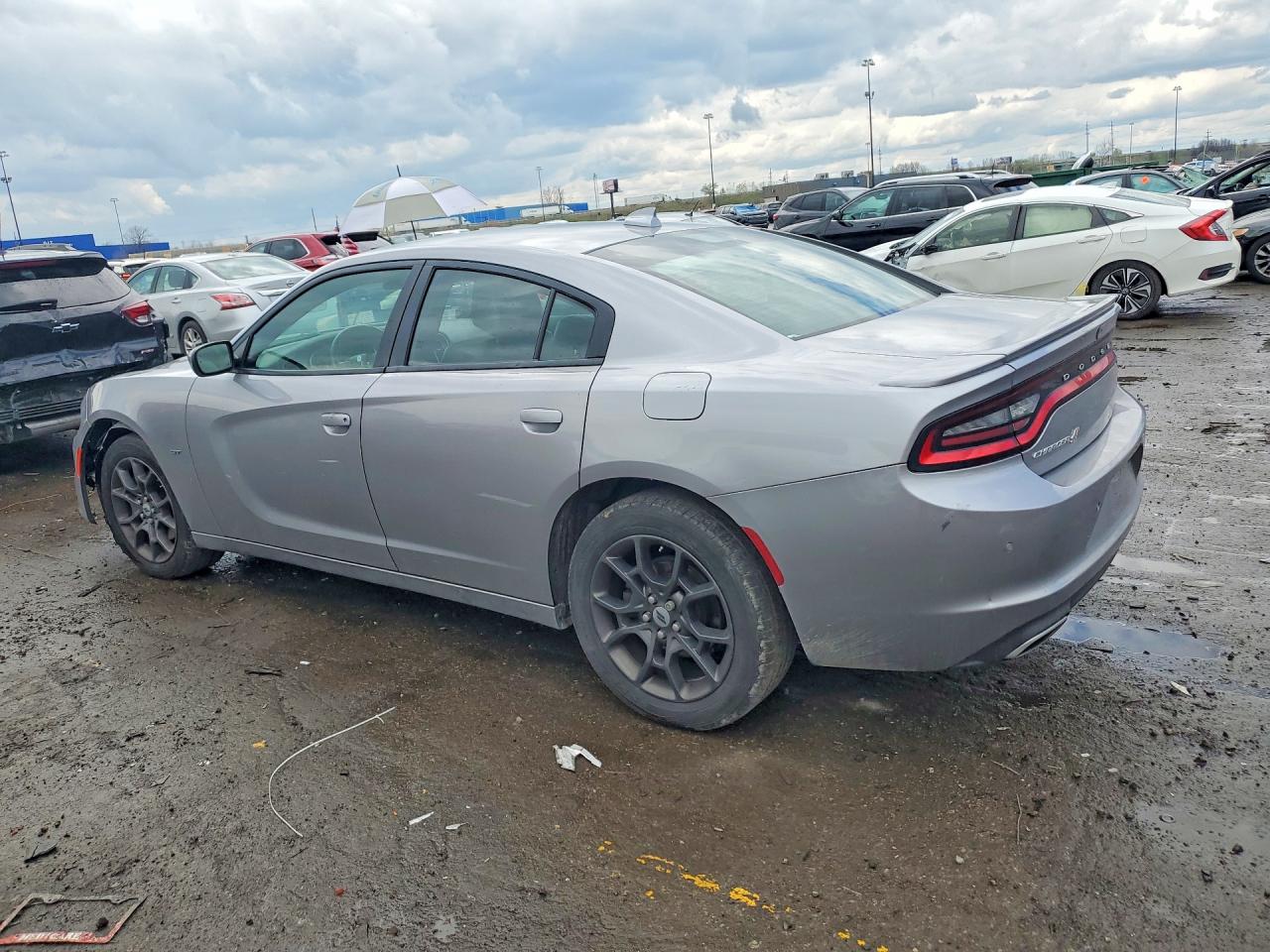 2018 Dodge Charger Gt Silver vin: 2C3CDXJG9JH189545