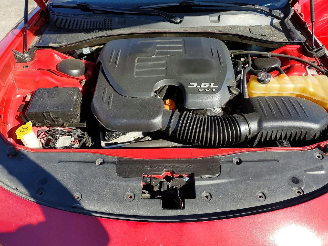 2015 Dodge Charger Sxt Red vin: 2C3CDXJGXFH875679
