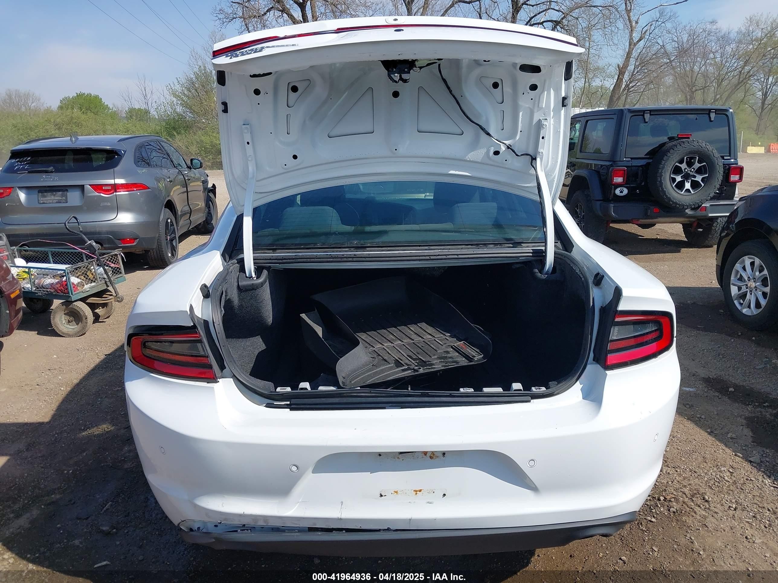 2020 Dodge Charger Police Awd White vin: 2C3CDXKT1LH127605