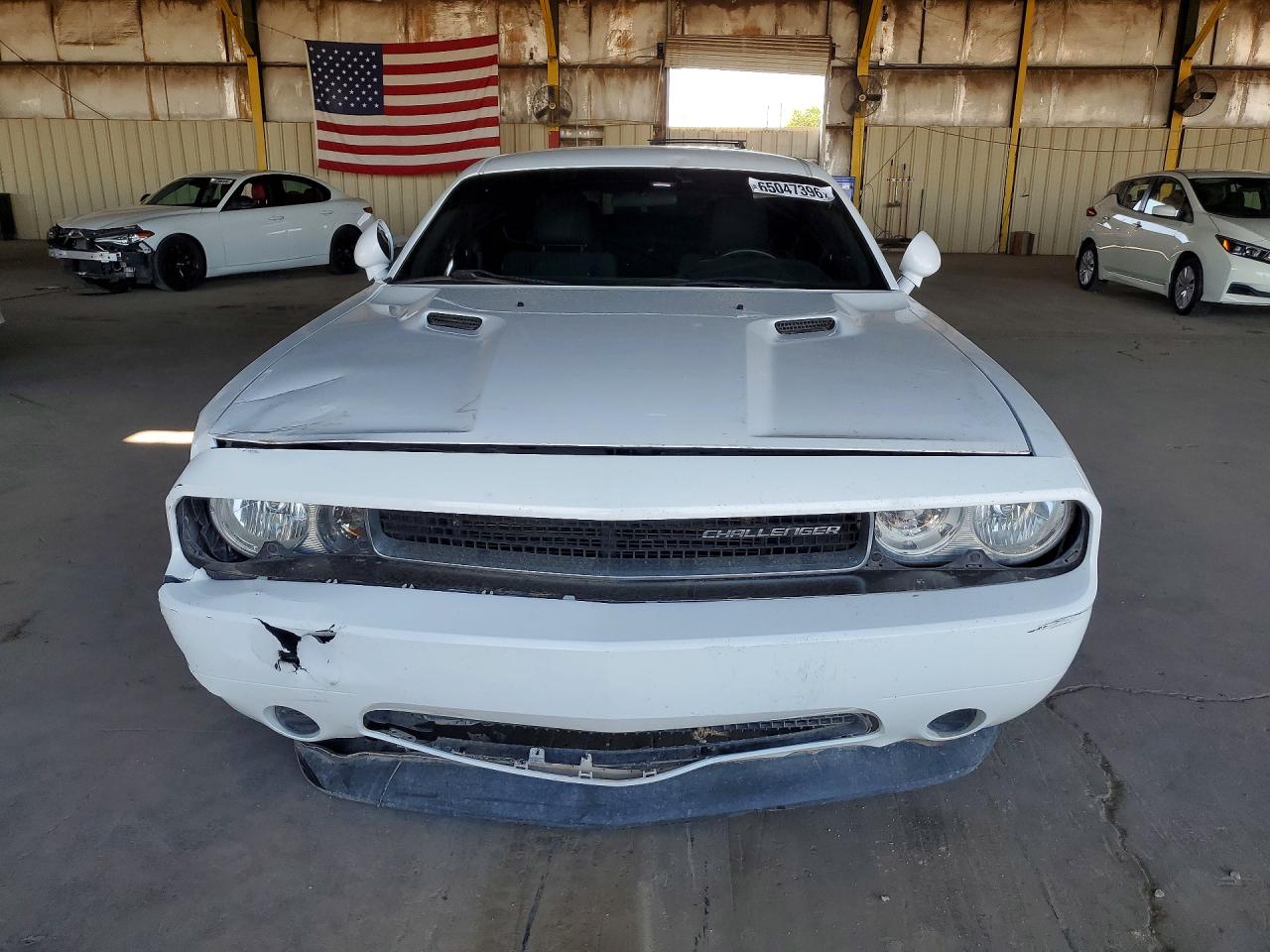 2012 Dodge Challenger Sxt White vin: 2C3CDYAG0CH135446