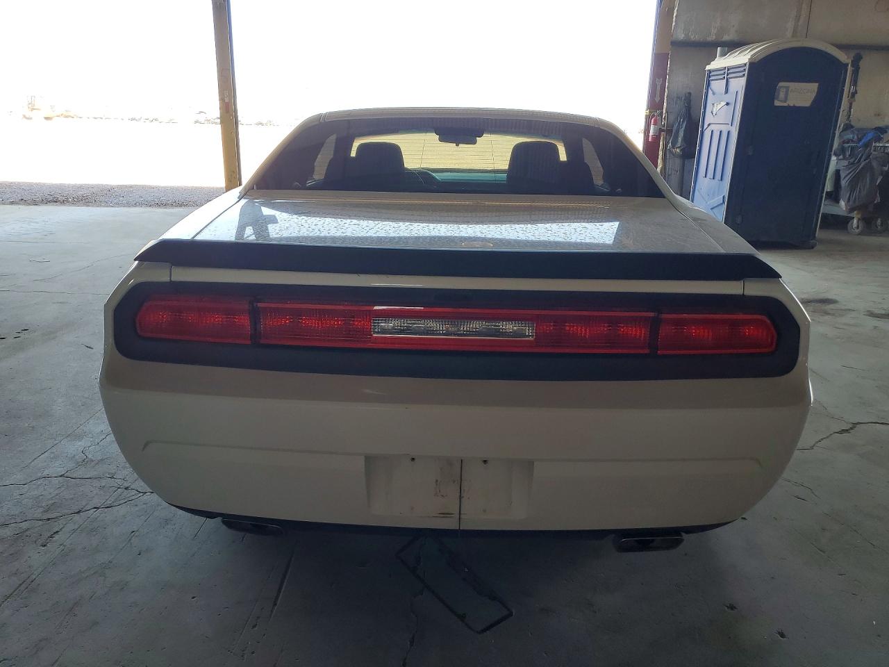 2012 Dodge Challenger Sxt White vin: 2C3CDYAG0CH135446