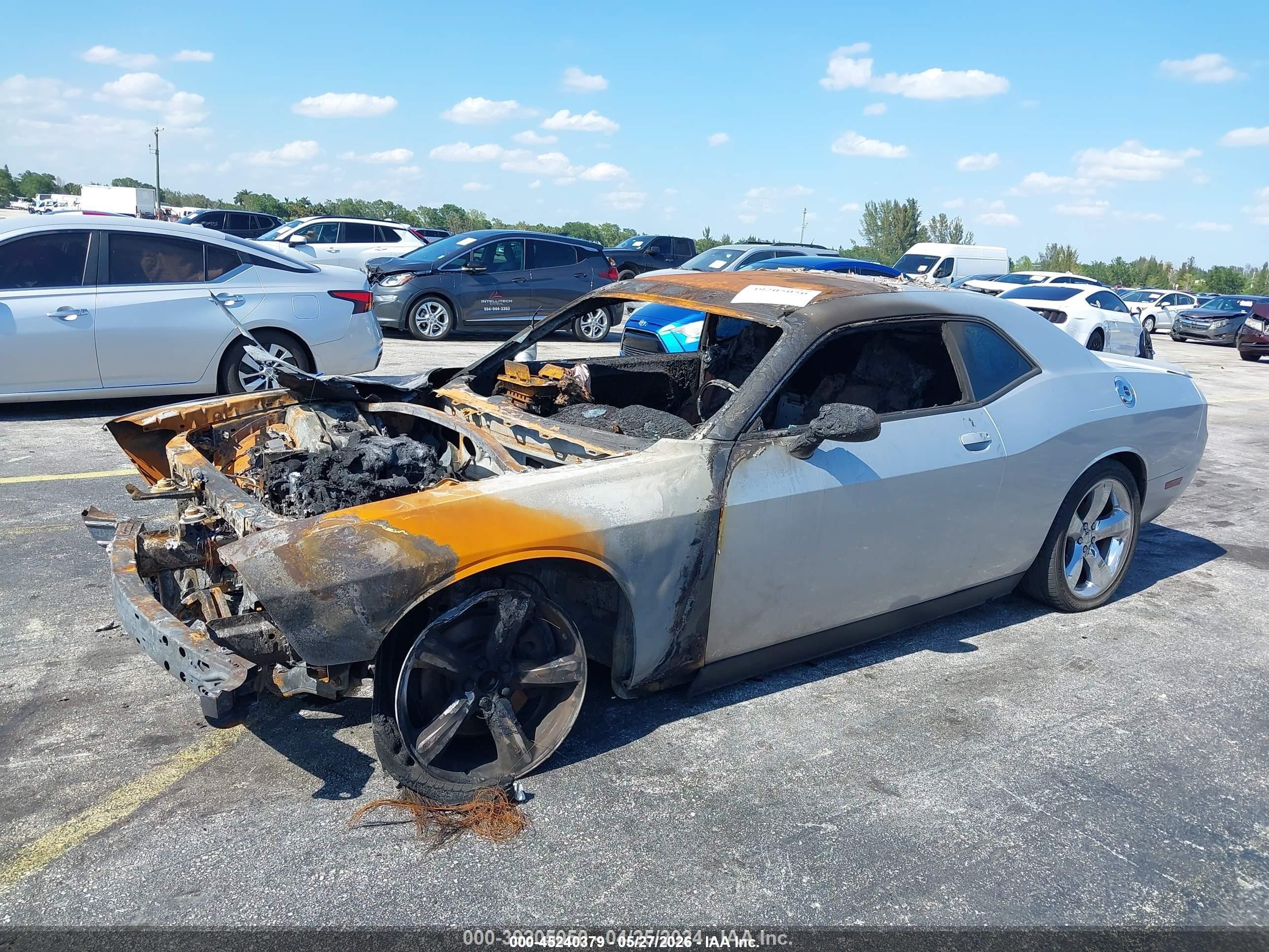 2012 Dodge Challenger Sxt Серебряный vin: 2C3CDYAG0CH170438